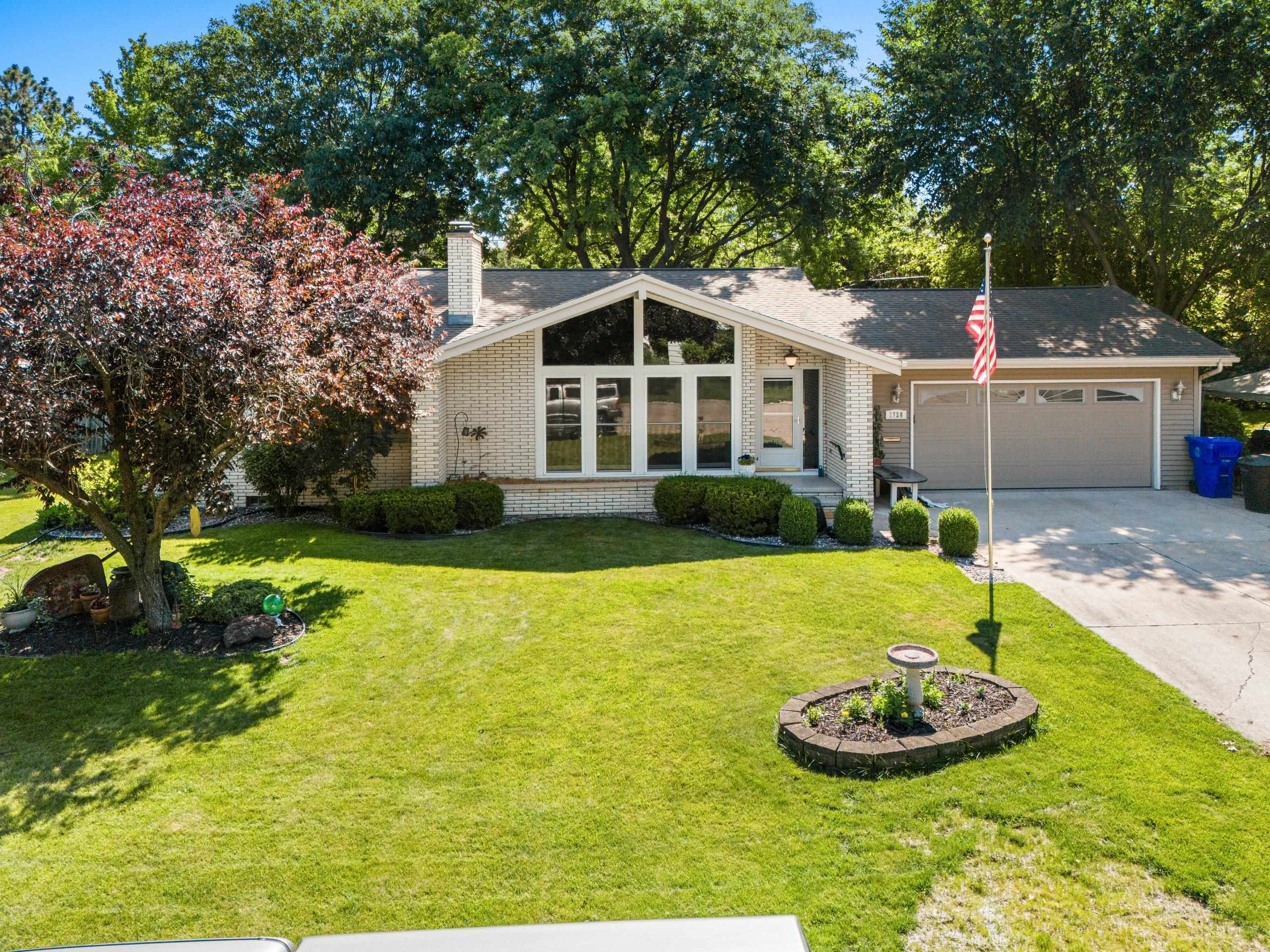 Appleton, Wisconsin 54914, United States, 3 Bedrooms Bedrooms, ,2 BathroomsBathrooms,Residential,Active,163529 Appleton, Wisconsin 54914, United States, 3 Bedrooms Bedrooms, ,2 BathroomsBathrooms,Residential,Active,163529