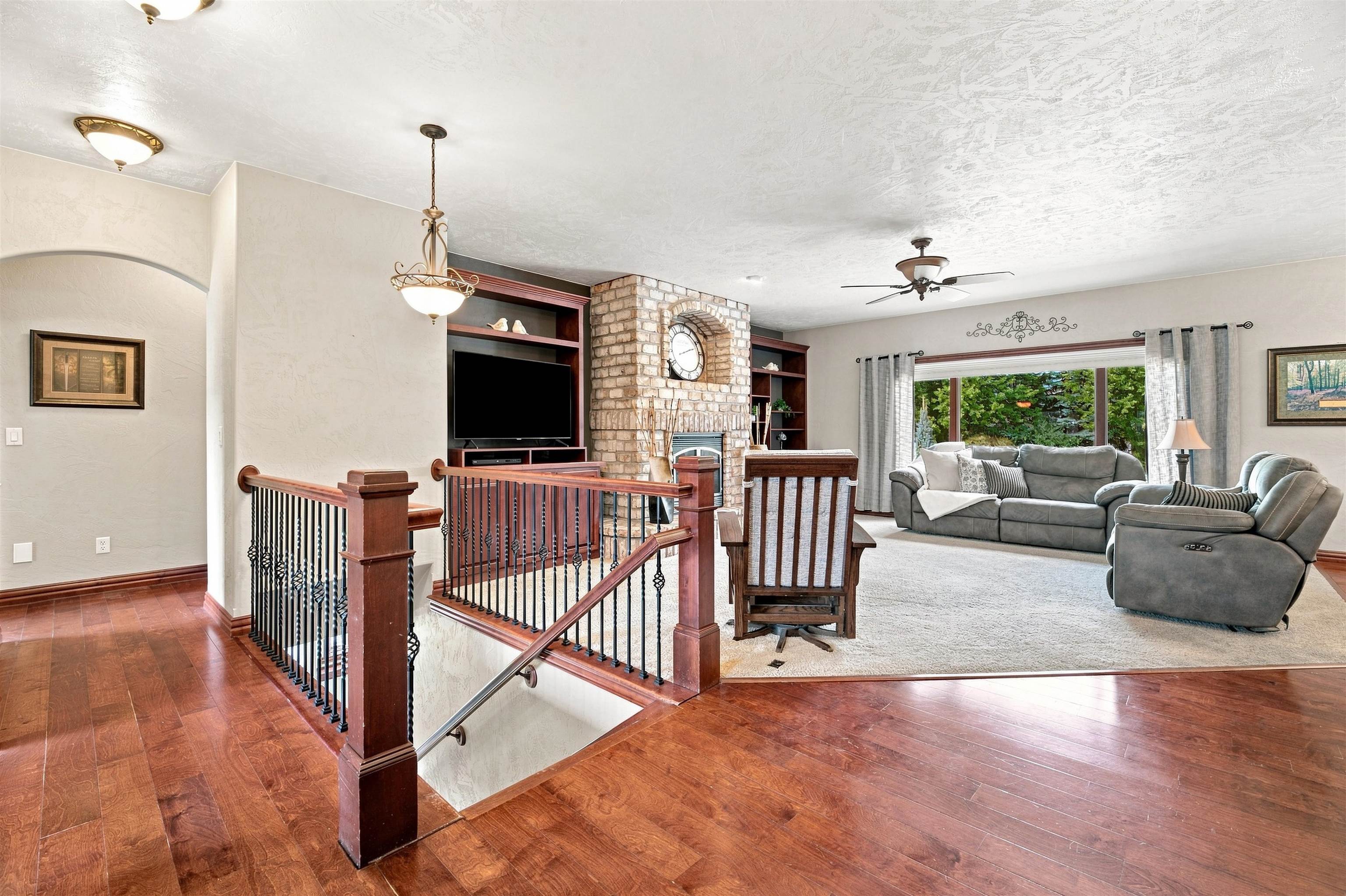 W4202 DEL ROSE Lane