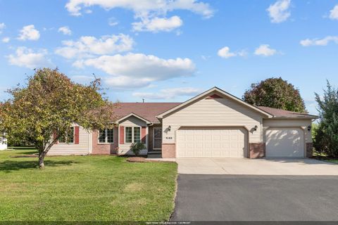 Photo of N9188 KERNAN Avenue, APPLETON, WI 54915 (MLS # 50316209)