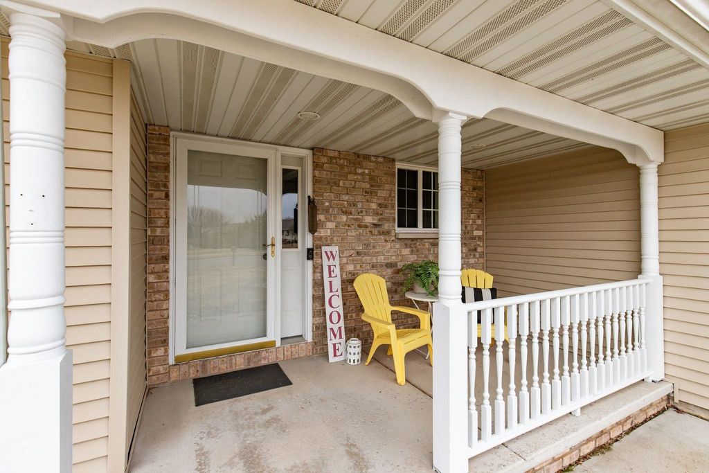Photo of W5231 NATURES WAY Drive, SHERWOOD, WI 54169 (MLS # 50322074)