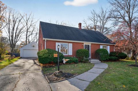 Photo of 813 E GRANT Street, APPLETON, WI 54911 (MLS # 50318278)