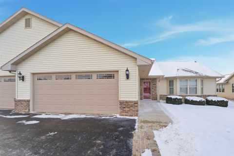 Photo of N6590 WESTWIND Drive, FOND DU LAC, WI 54937 (MLS # 50320434)
