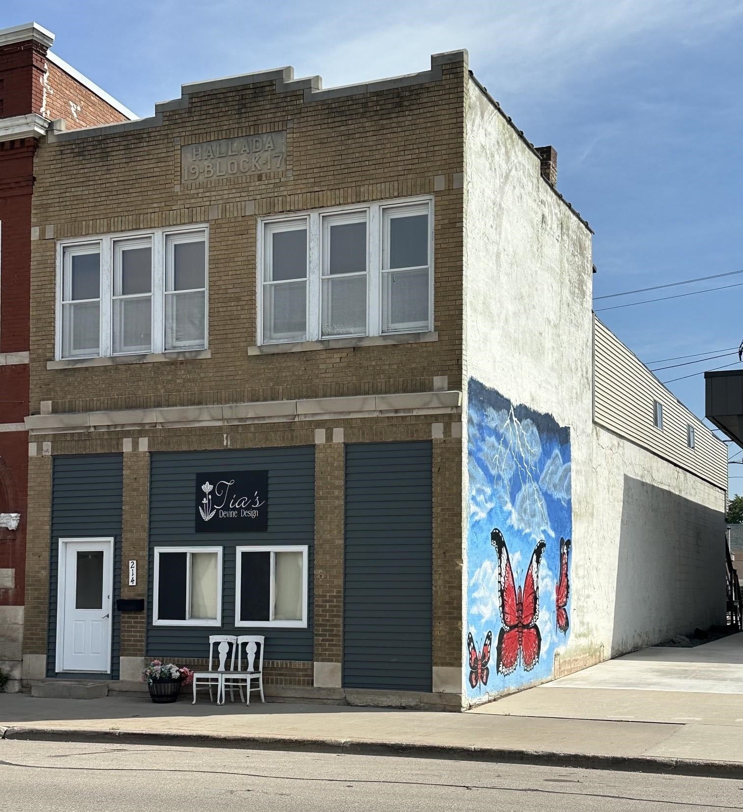 214 S MAIN Street