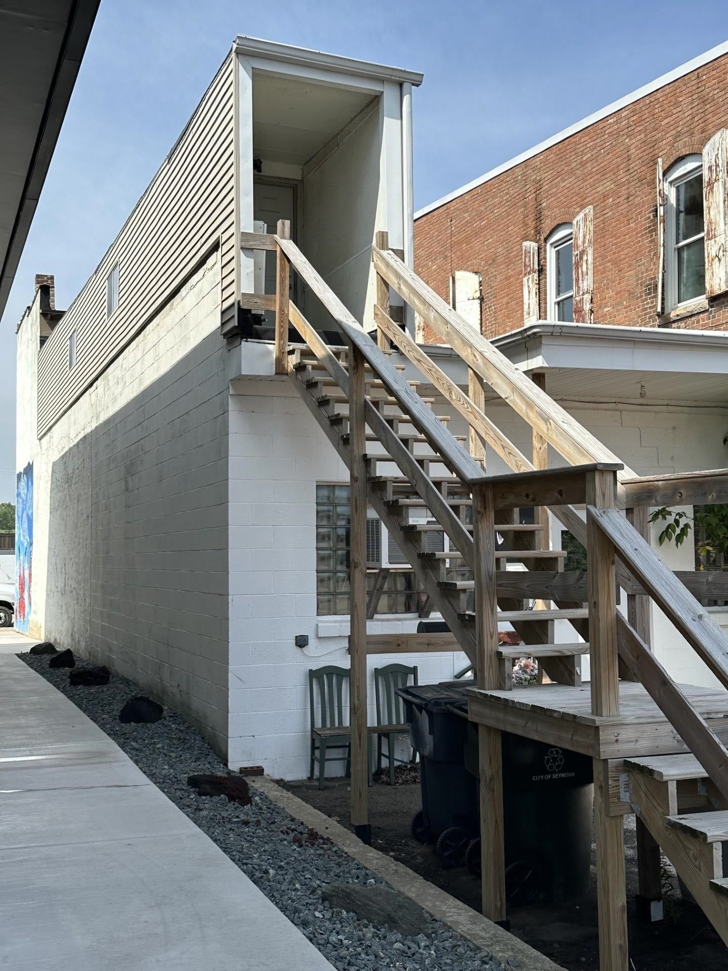 214 S MAIN Street