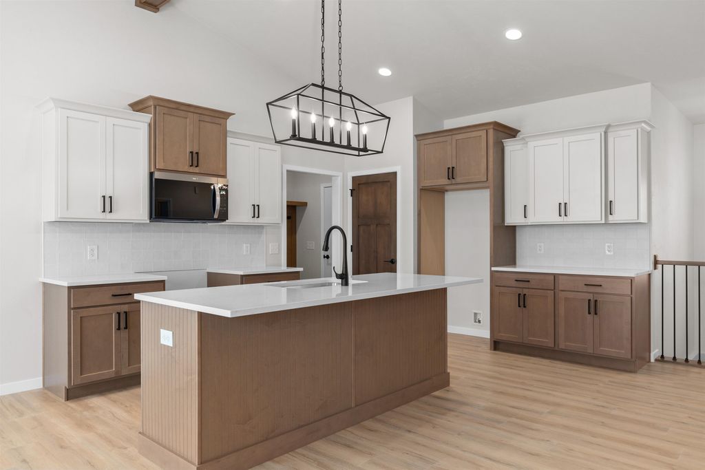 Photo of N9220 HOMESTEAD Lane, APPLETON, WI 54915 (MLS # 50318856)