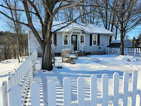 Photo of 714 S WASHINGTON Street, WAUPACA, WI 54981 (MLS # 50320347)