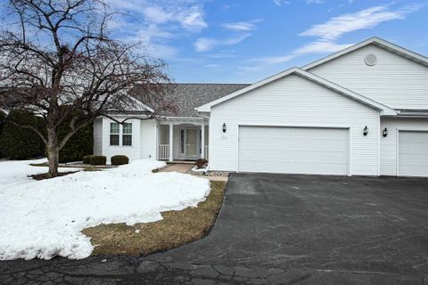 Photo of 1511 DICKENSON Court, NEENAH, WI 54956 (MLS # 50322556)