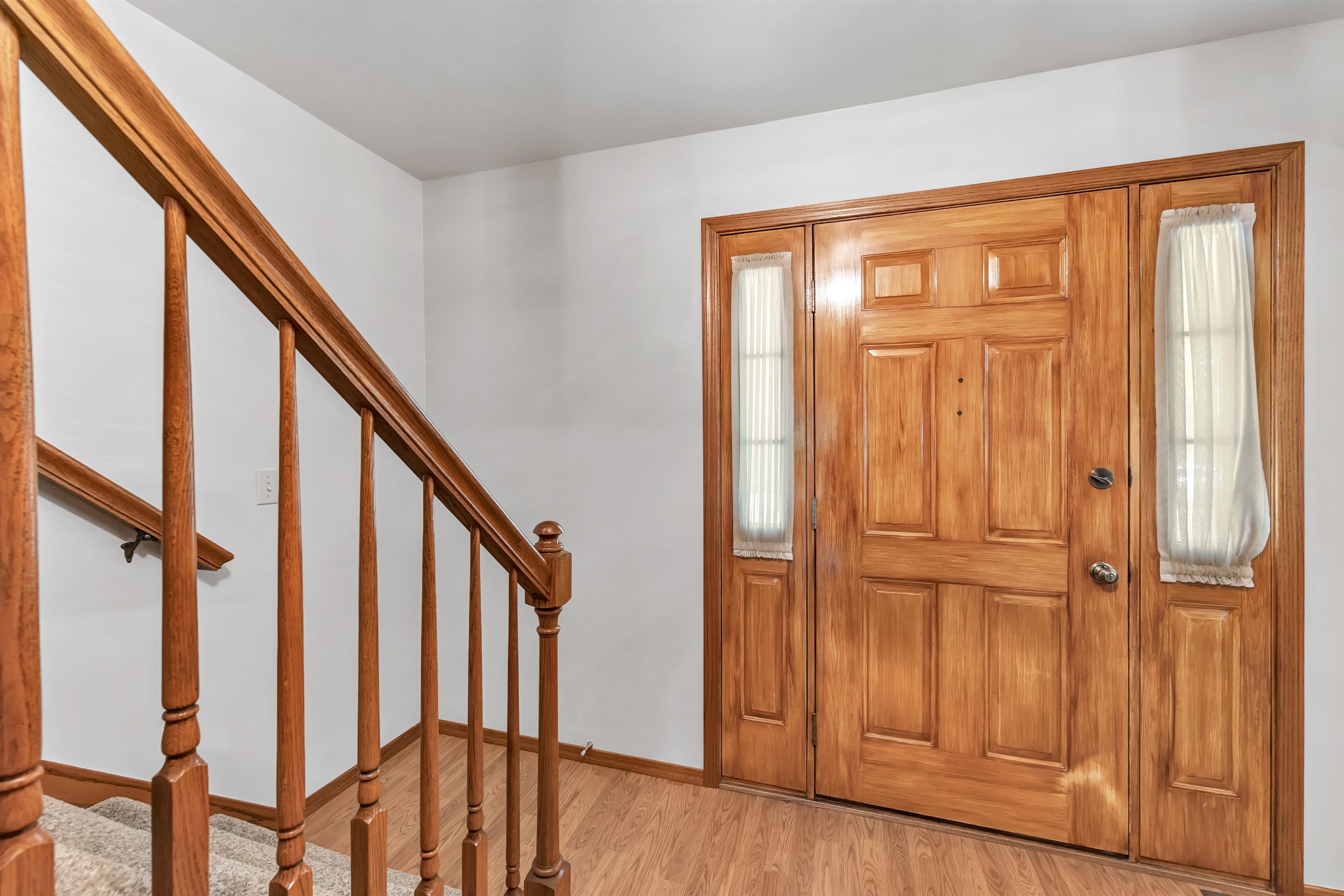 2152 WOODCREST Drive