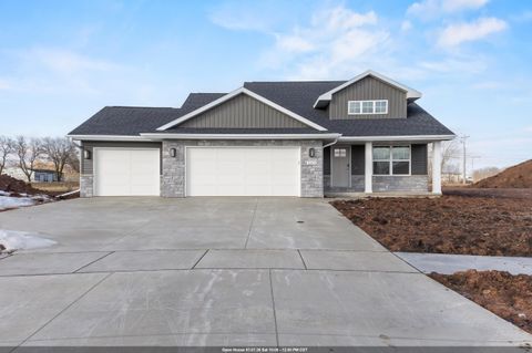 Photo of 3105 TOAD ISLAND Trail, DE PERE, WI 54115 (MLS # 50321768)