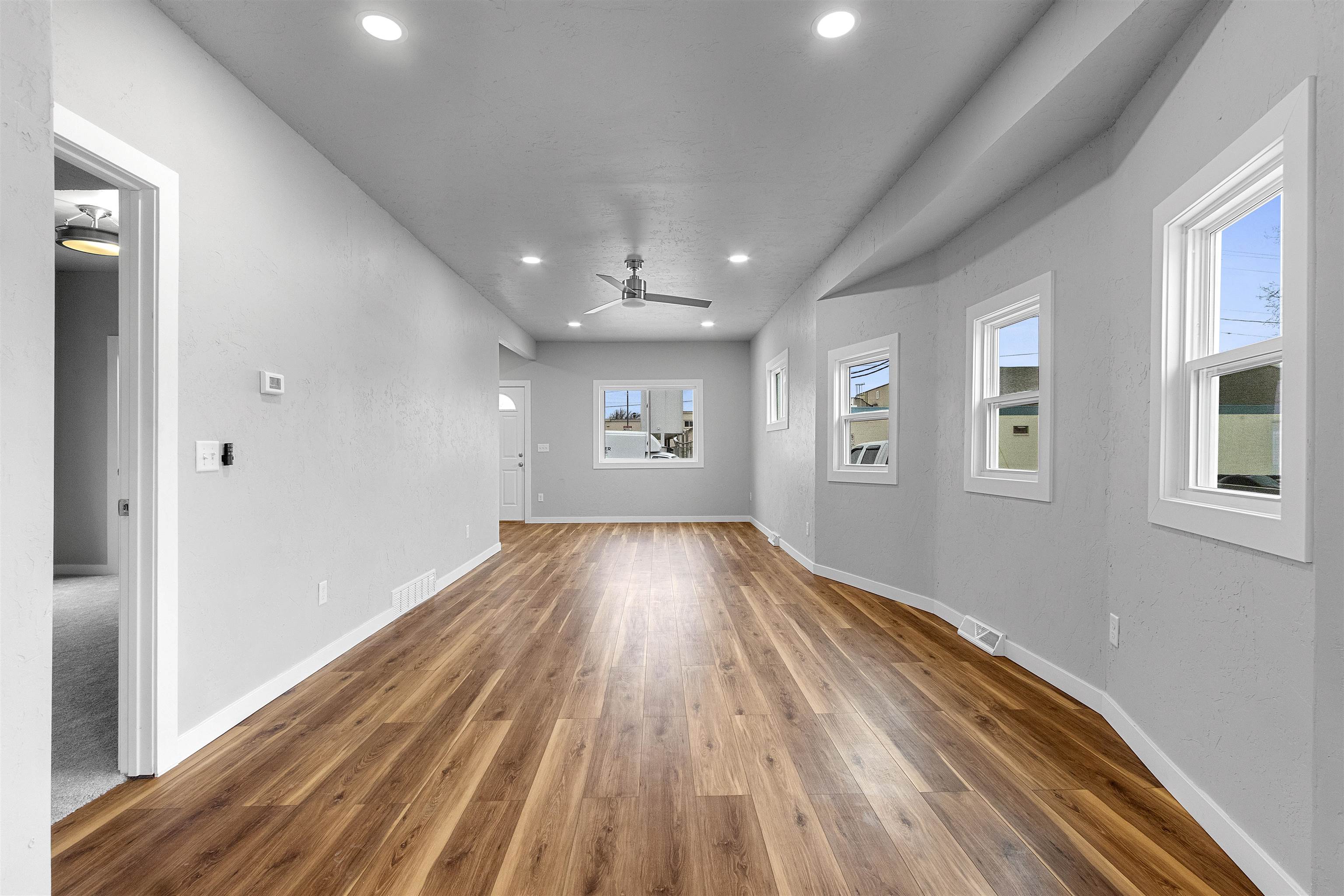 1315 W SUMMER Street