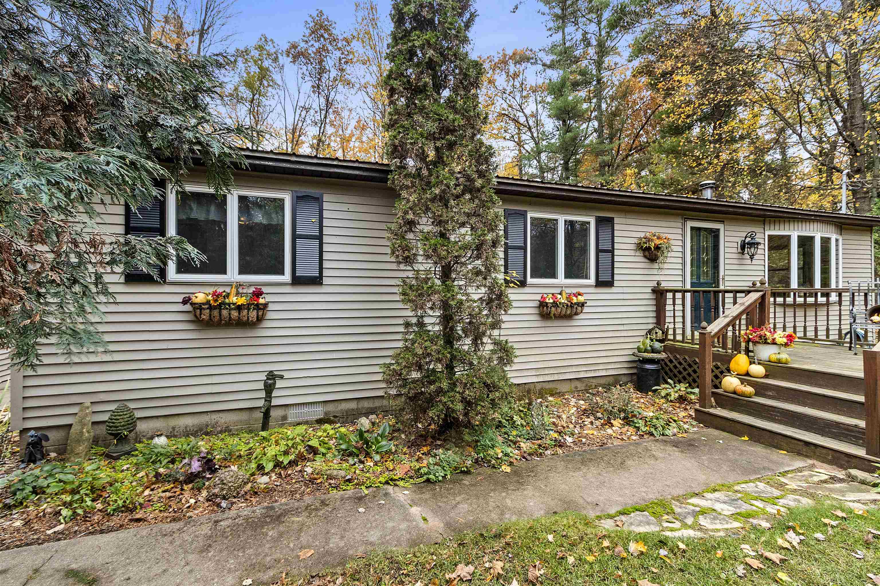 Shawano, Wisconsin 54166, United States, 3 Bedrooms Bedrooms, ,2 BathroomsBathrooms,Residential,Active,234550