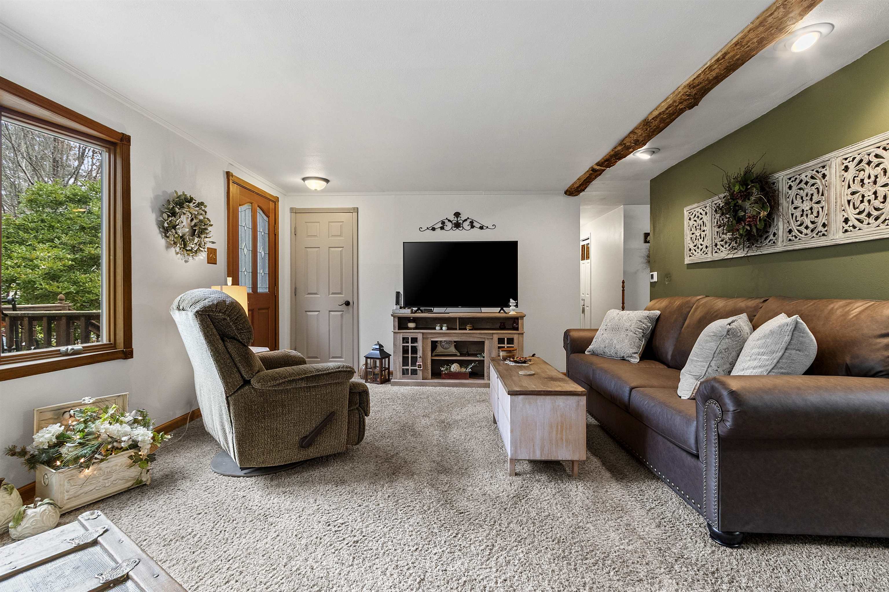 Shawano, Wisconsin 54166, United States, 3 Bedrooms Bedrooms, ,2 BathroomsBathrooms,Residential,Active,234550