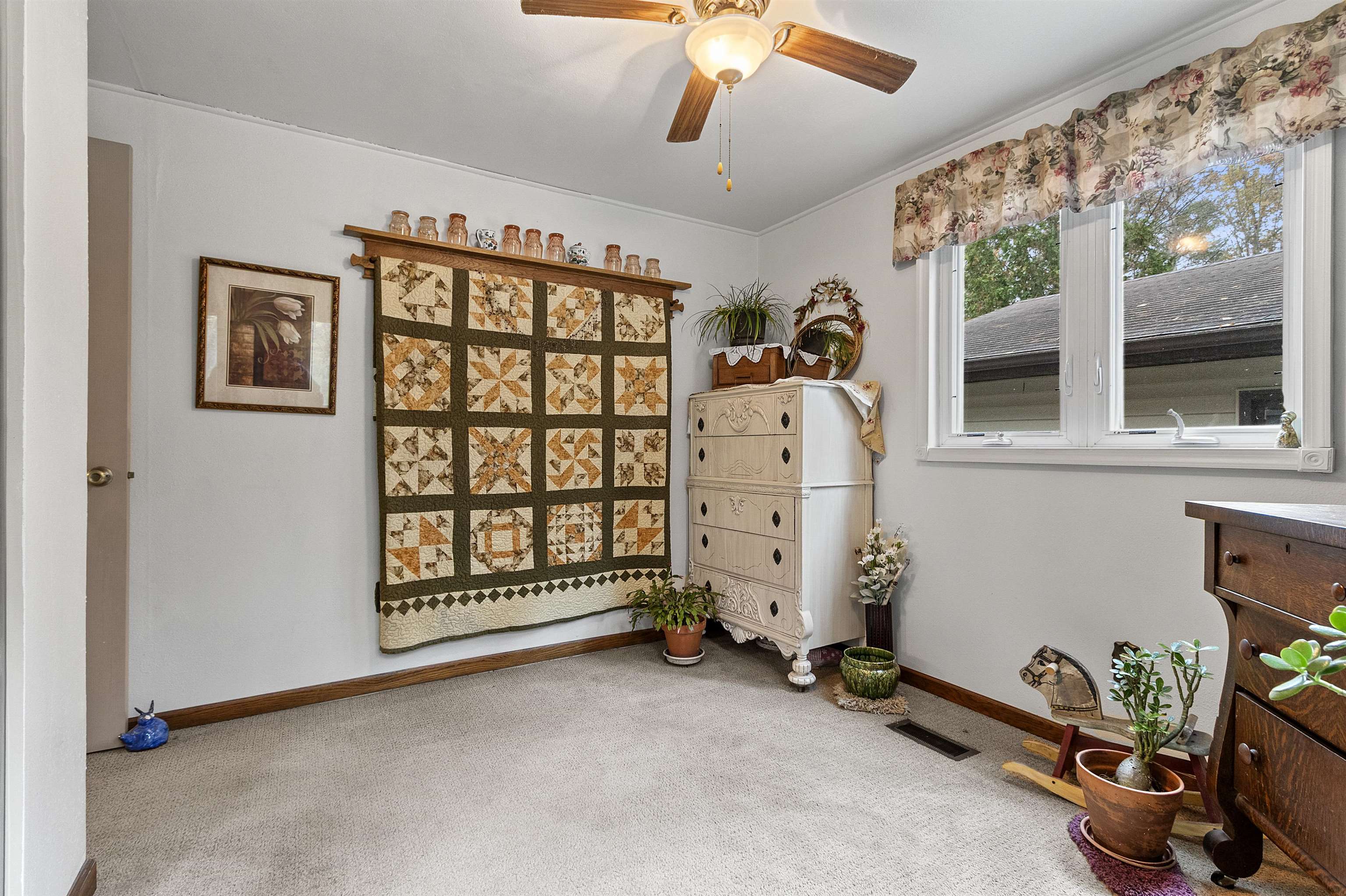 Shawano, Wisconsin 54166, United States, 3 Bedrooms Bedrooms, ,2 BathroomsBathrooms,Residential,Active,234550