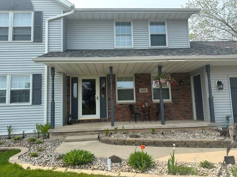 Photo of 611 MARCKS Court, LUXEMBURG, WI 54217 (MLS # 50318483)