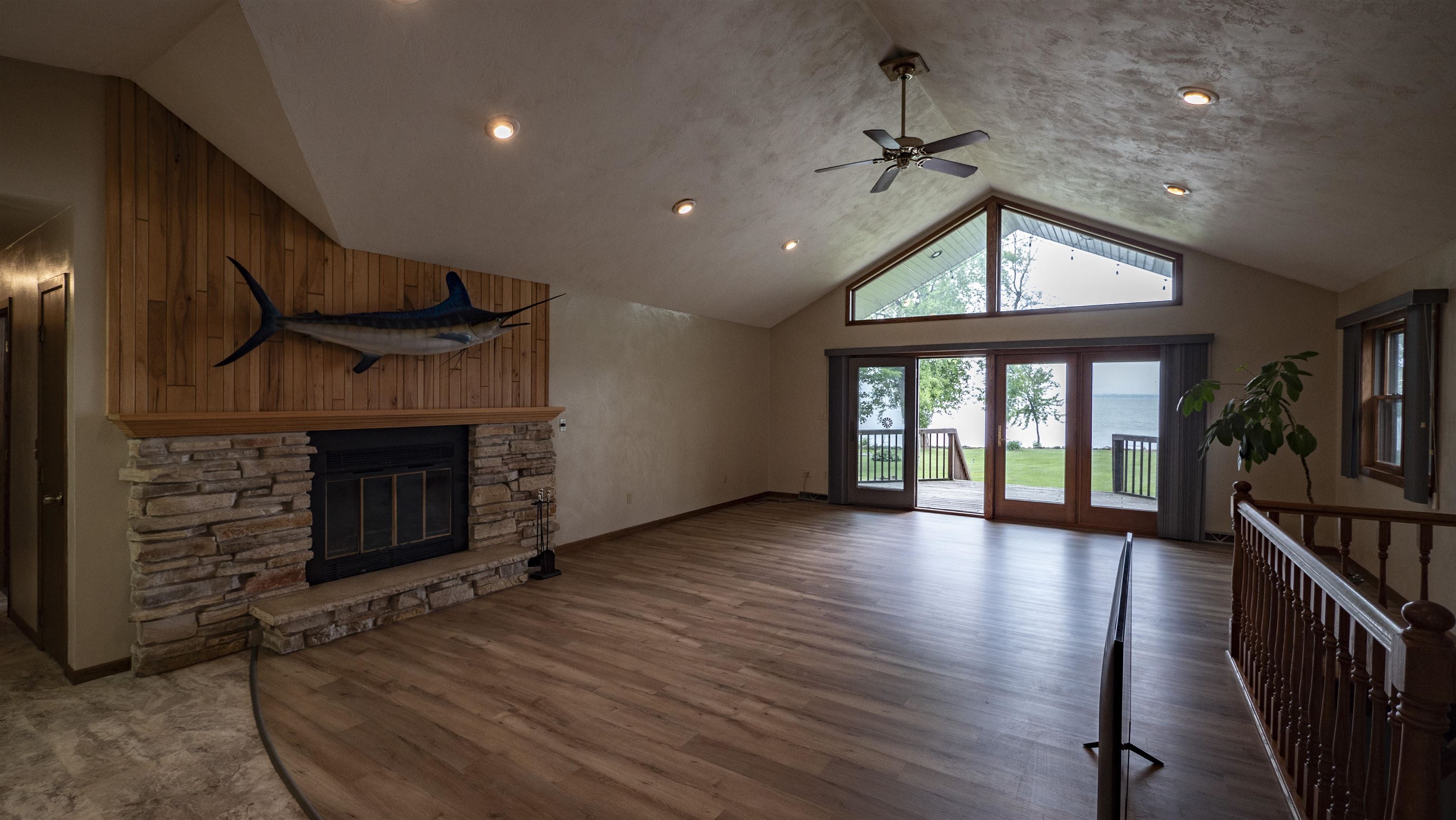 Fremont, Wisconsin, 54940, United States, 5 Bedrooms Bedrooms, ,3 BathroomsBathrooms,Residential,Active,2015471