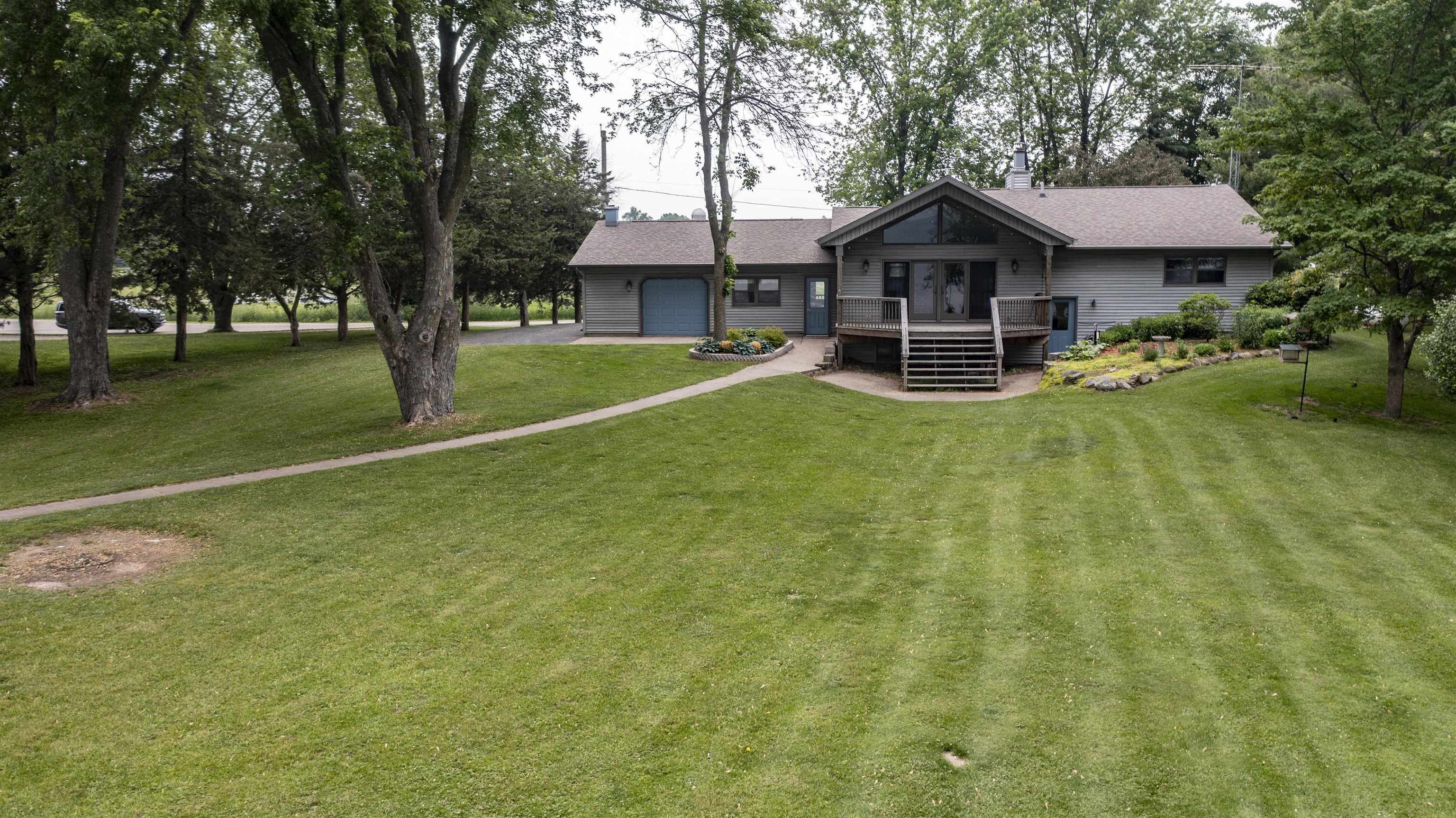 Fremont, Wisconsin, 54940, United States, 5 Bedrooms Bedrooms, ,3 BathroomsBathrooms,Residential,Active,2015471