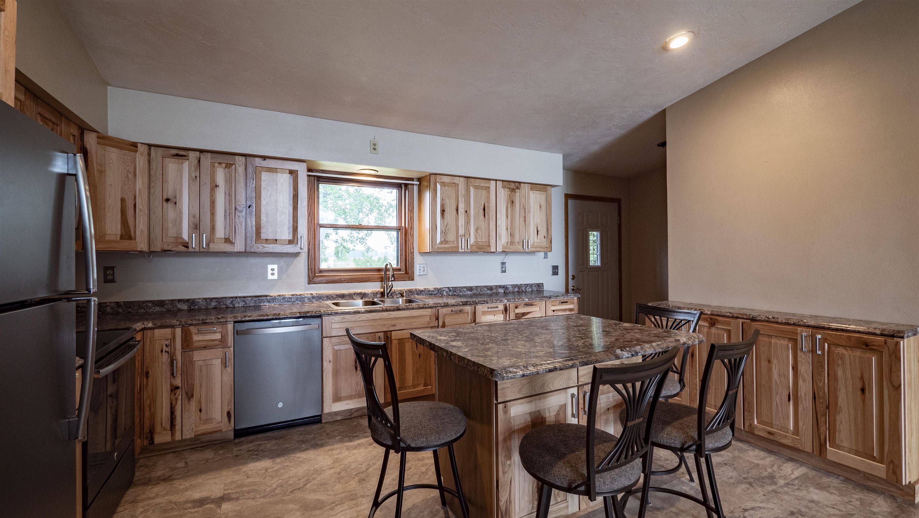 Fremont, Wisconsin, 54940, United States, 5 Bedrooms Bedrooms, ,3 BathroomsBathrooms,Residential,Active,2015471