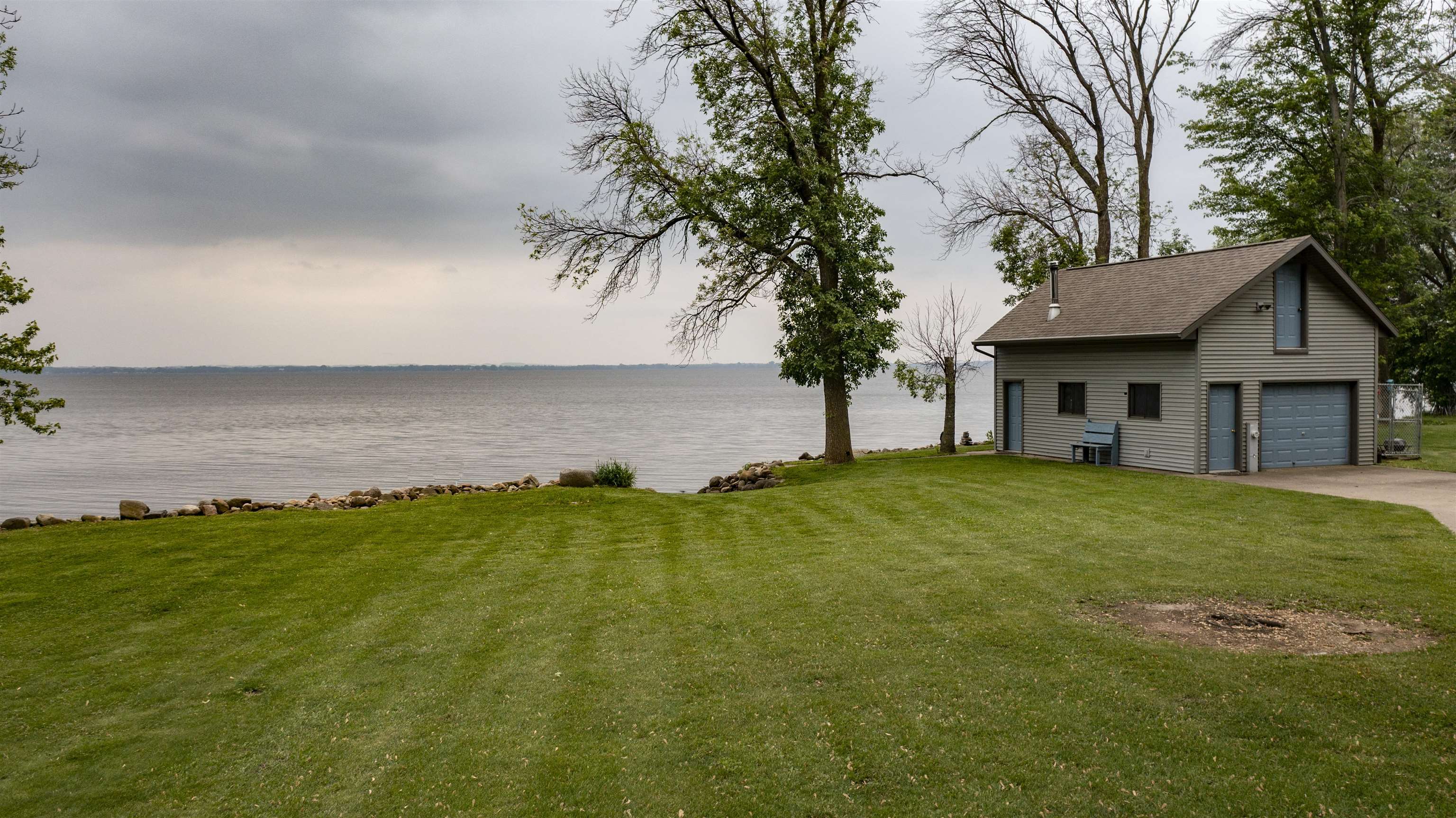 Fremont, Wisconsin, 54940, United States, 5 Bedrooms Bedrooms, ,3 BathroomsBathrooms,Residential,Active,2015471