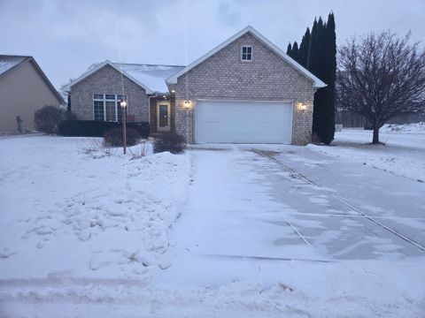 Photo of 215 THEUNIS Drive, WRIGHTSTOWN, WI 54180 (MLS # 50320359)