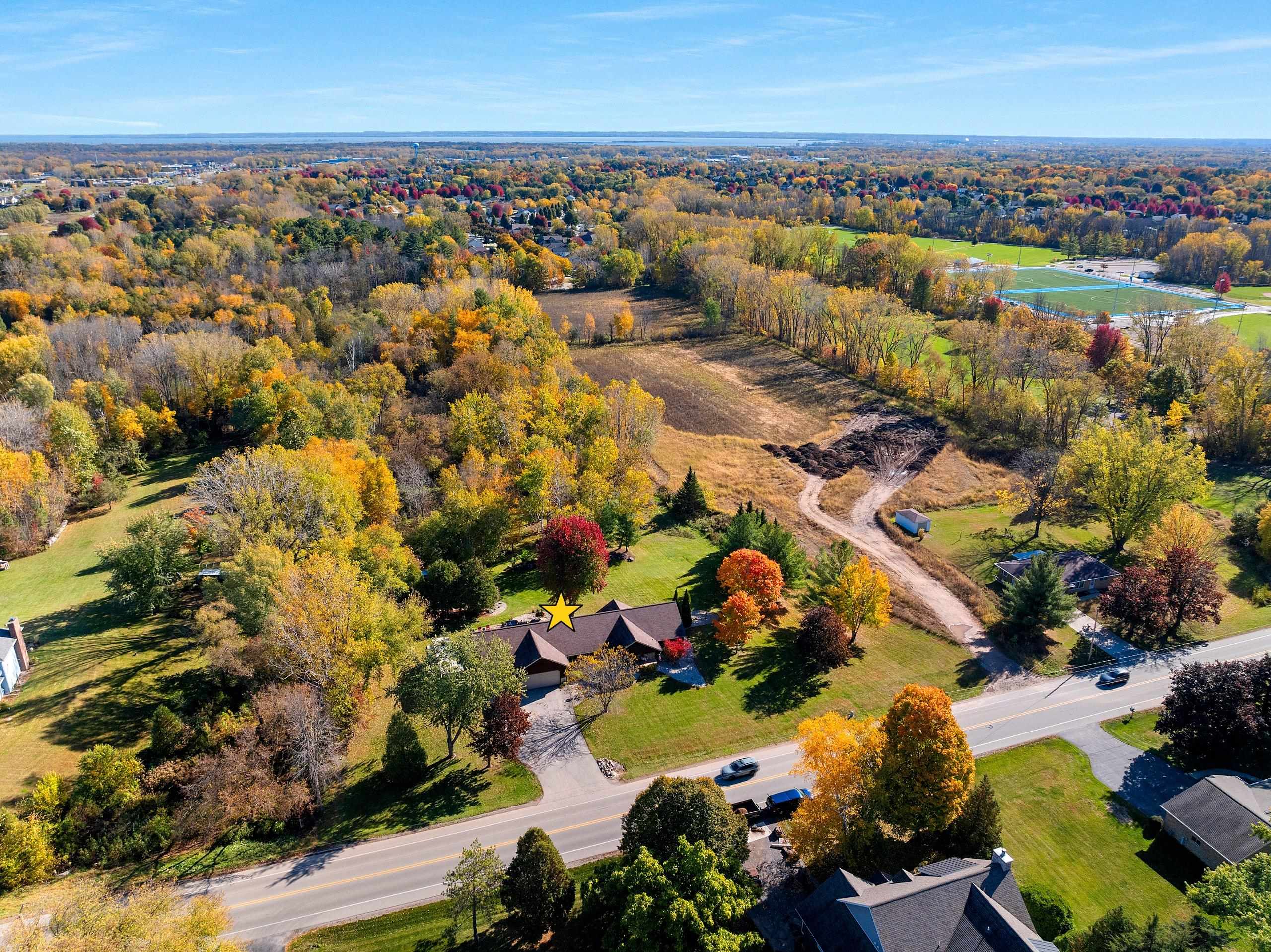 Green Bay, Wisconsin 54313, United States, 3 Bedrooms Bedrooms, ,3 BathroomsBathrooms,Residential,Active,231844