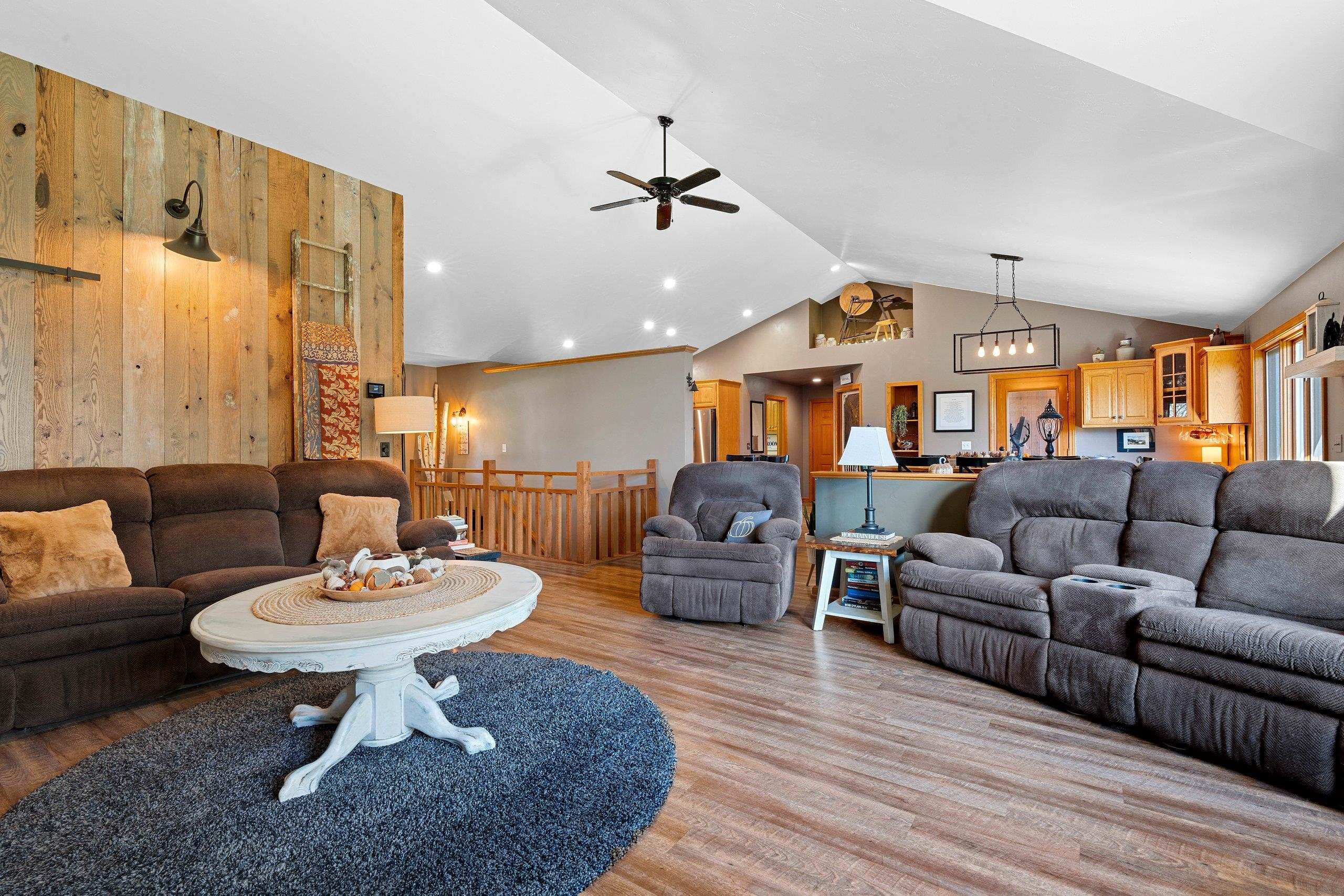 Green Bay, Wisconsin 54313, United States, 3 Bedrooms Bedrooms, ,3 BathroomsBathrooms,Residential,Active,231844