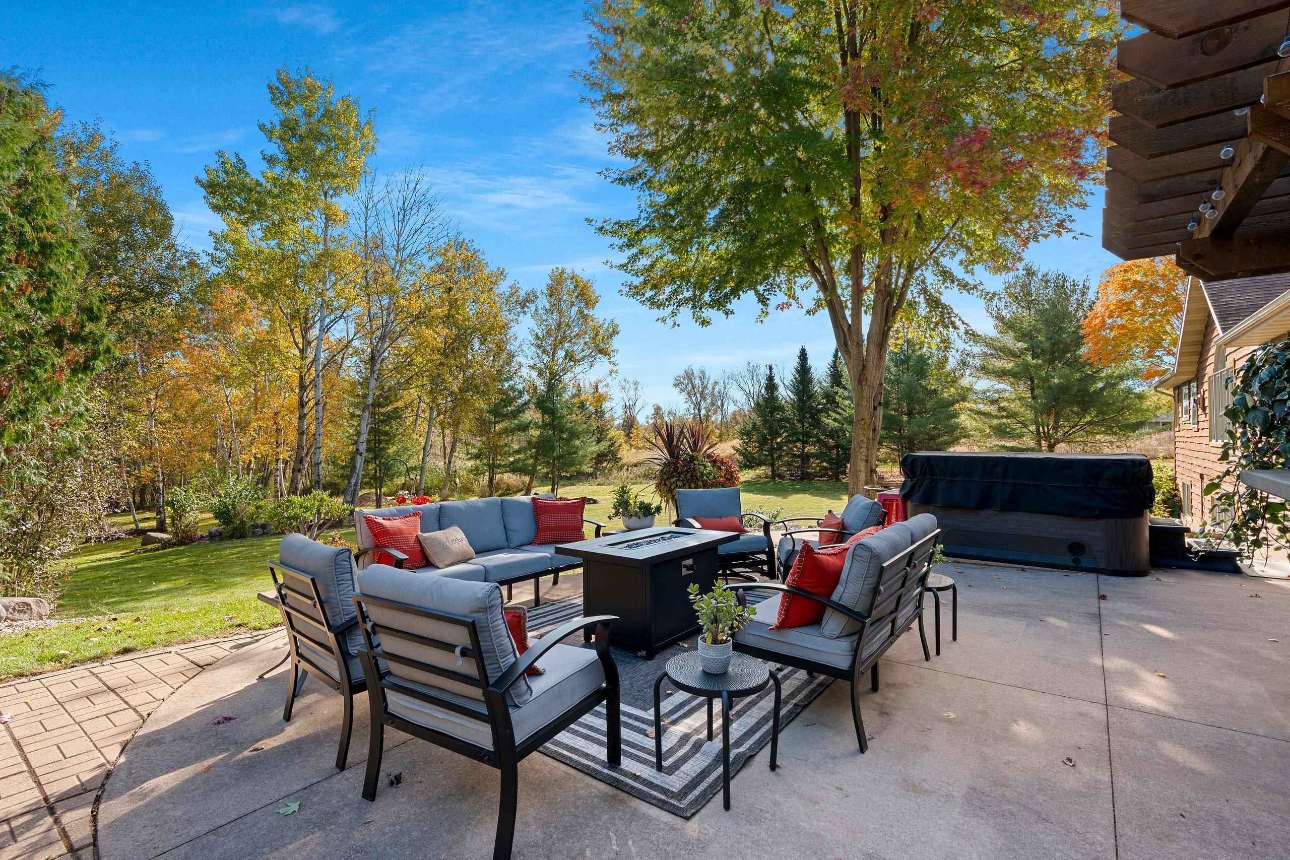 Green Bay, Wisconsin 54313, United States, 3 Bedrooms Bedrooms, ,3 BathroomsBathrooms,Residential,Active,231844