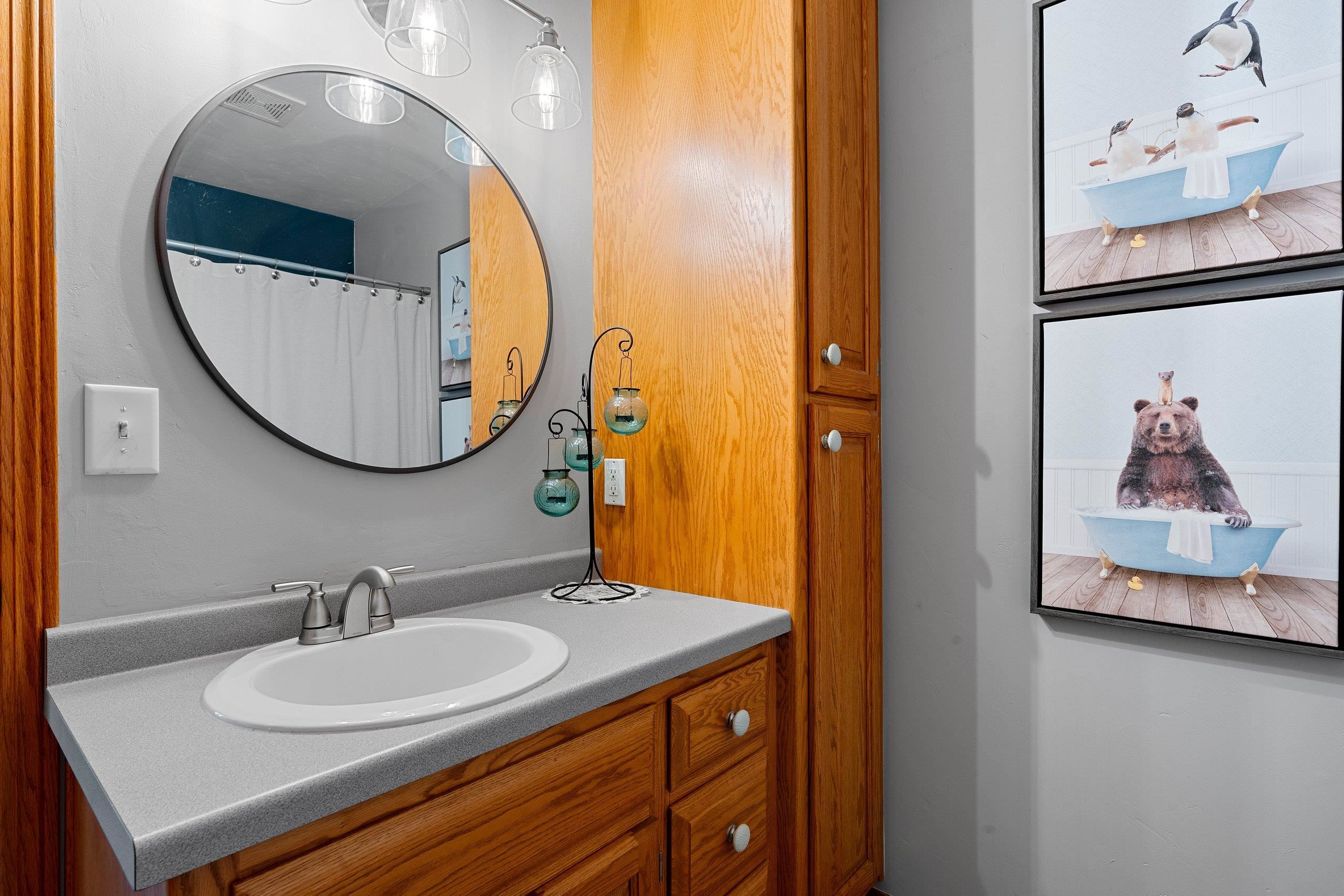 Green Bay, Wisconsin 54313, United States, 3 Bedrooms Bedrooms, ,3 BathroomsBathrooms,Residential,Active,231844