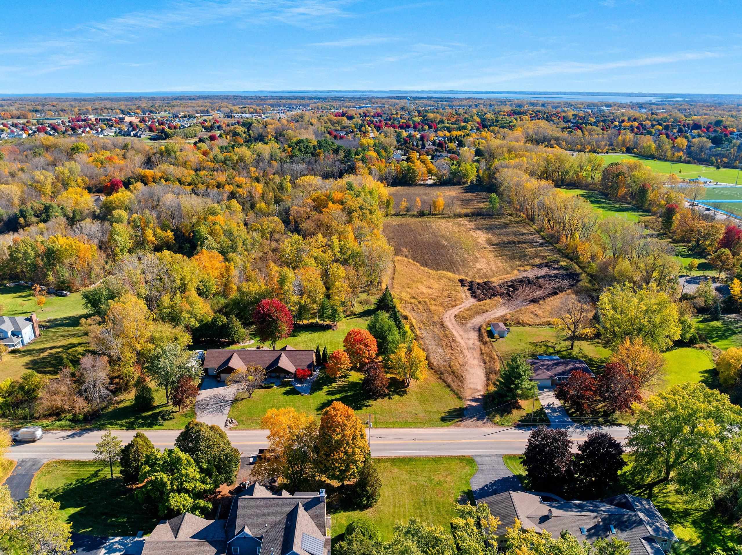 Green Bay, Wisconsin 54313, United States, 3 Bedrooms Bedrooms, ,3 BathroomsBathrooms,Residential,Active,231844