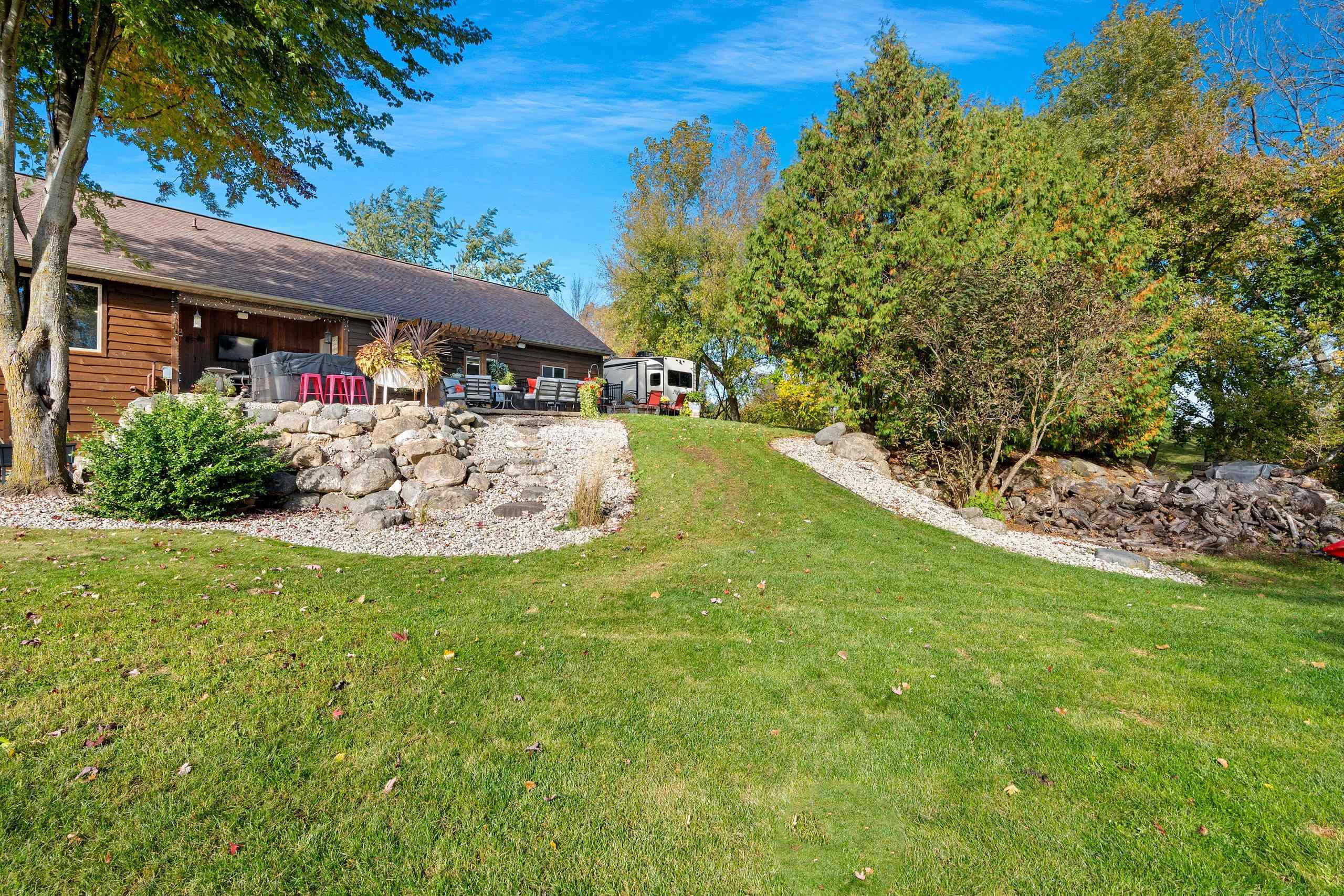 Green Bay, Wisconsin 54313, United States, 3 Bedrooms Bedrooms, ,3 BathroomsBathrooms,Residential,Active,231844