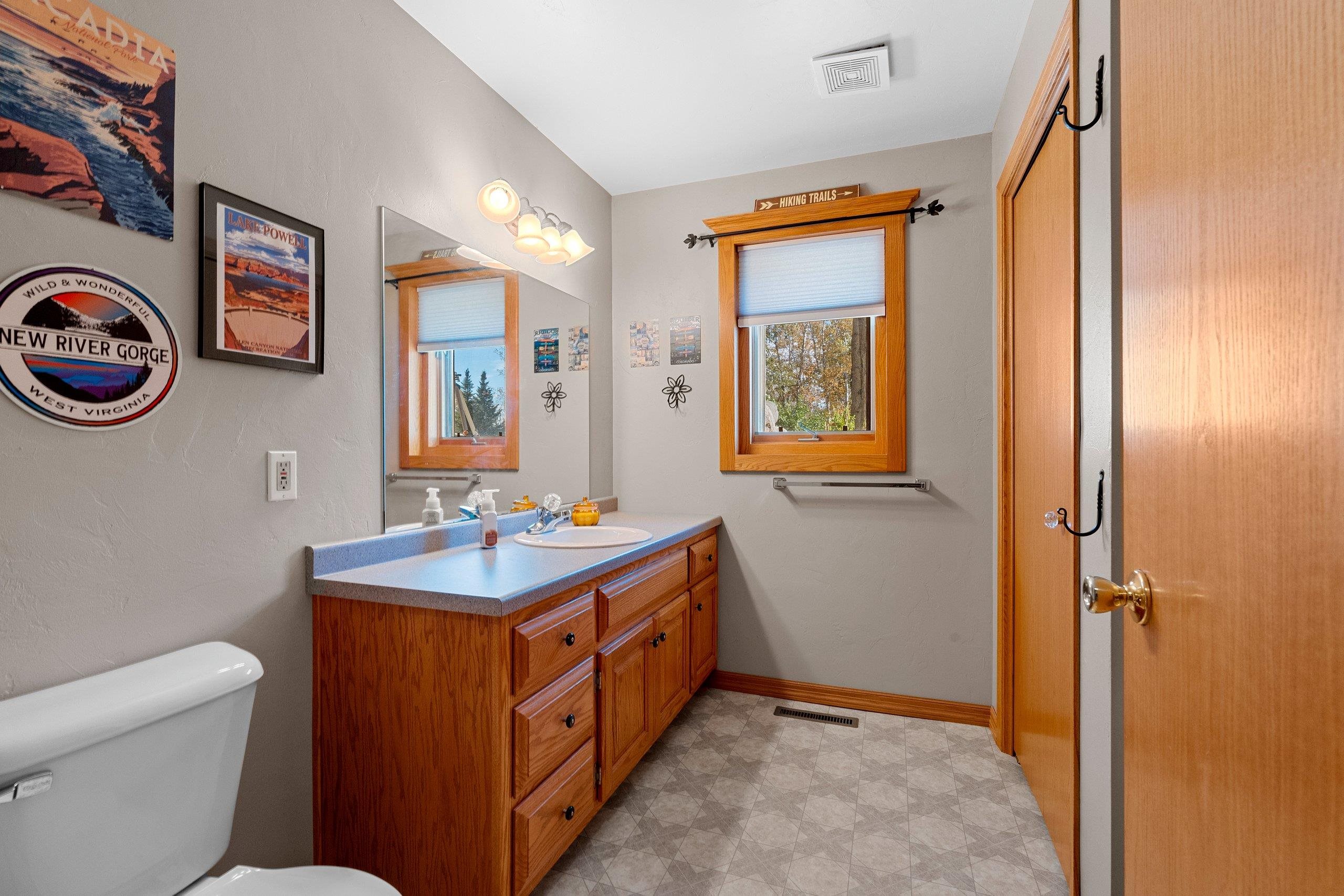 Green Bay, Wisconsin 54313, United States, 3 Bedrooms Bedrooms, ,3 BathroomsBathrooms,Residential,Active,231844