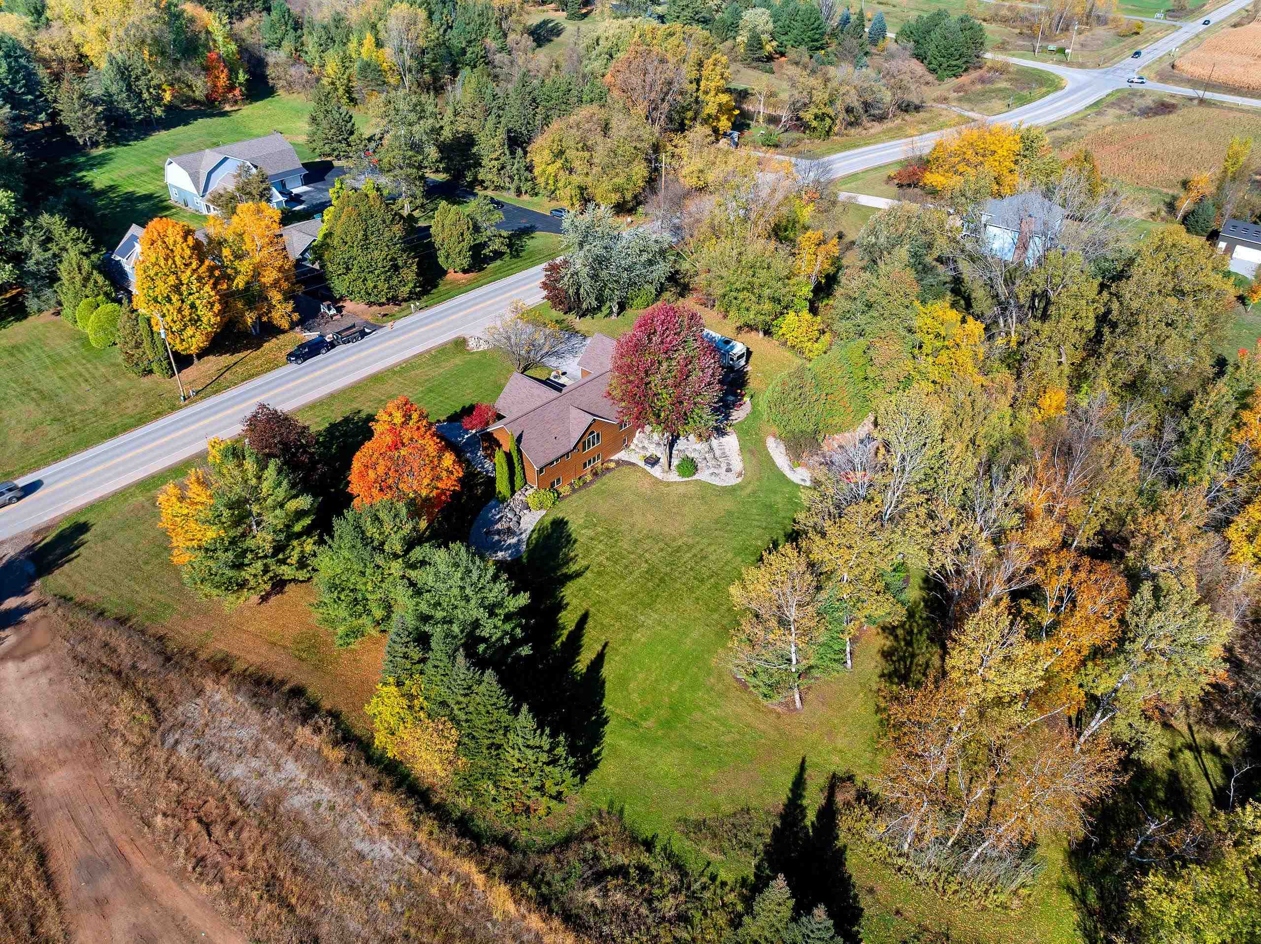 Green Bay, Wisconsin 54313, United States, 3 Bedrooms Bedrooms, ,3 BathroomsBathrooms,Residential,Active,231844