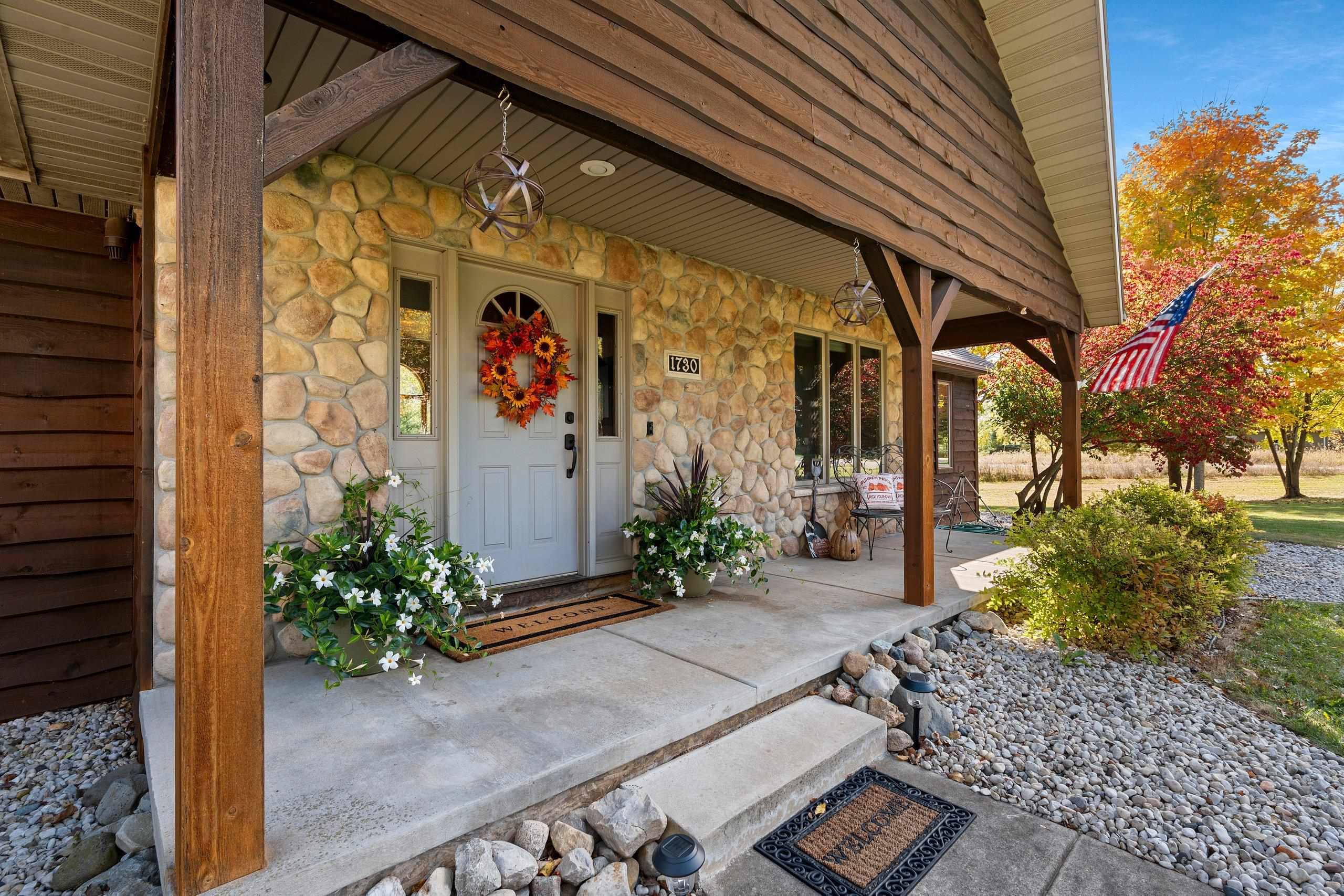 Green Bay, Wisconsin 54313, United States, 3 Bedrooms Bedrooms, ,3 BathroomsBathrooms,Residential,Active,231844