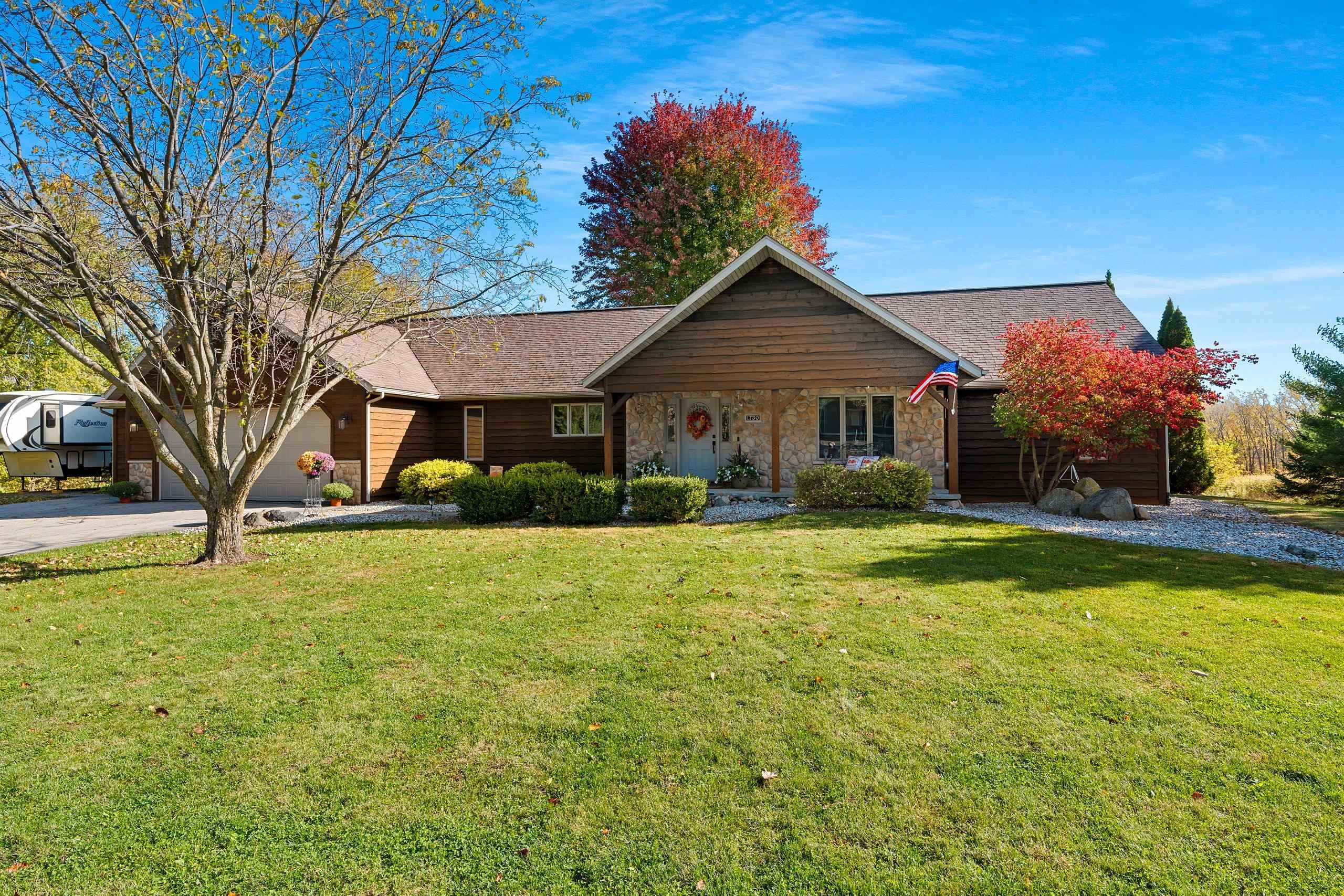 Green Bay, Wisconsin 54313, United States, 3 Bedrooms Bedrooms, ,3 BathroomsBathrooms,Residential,Active,231844