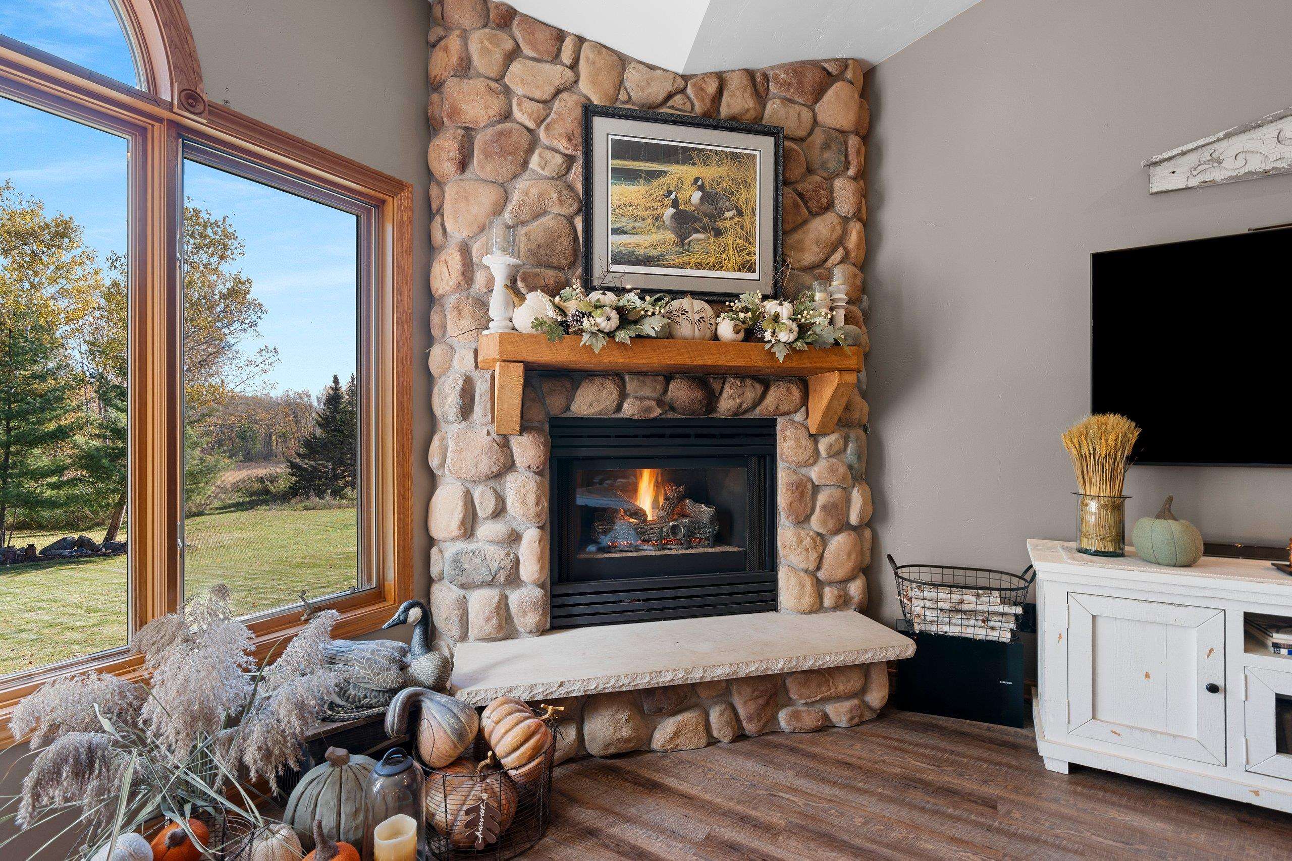 Green Bay, Wisconsin 54313, United States, 3 Bedrooms Bedrooms, ,3 BathroomsBathrooms,Residential,Active,231844