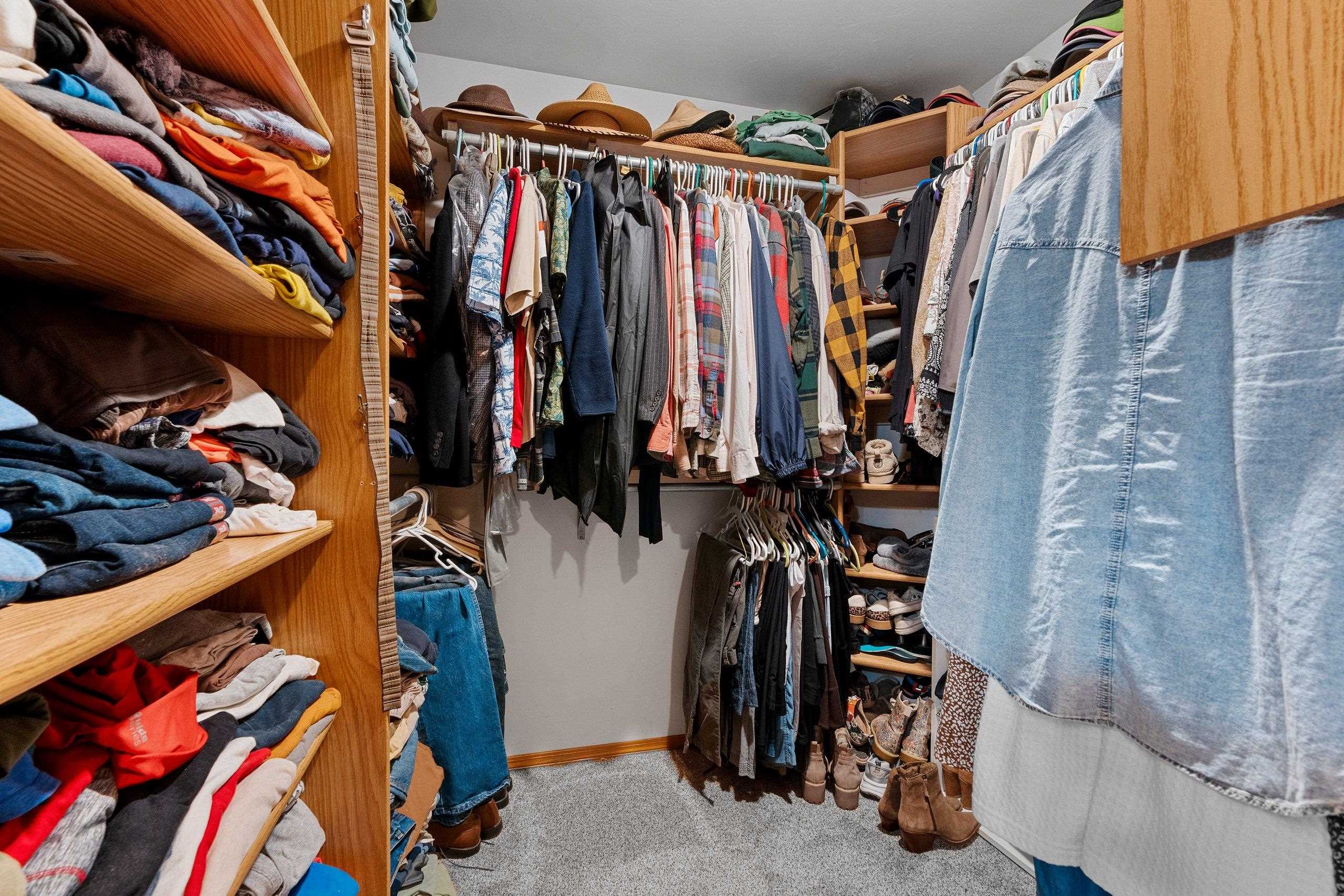 Green Bay, Wisconsin 54313, United States, 3 Bedrooms Bedrooms, ,3 BathroomsBathrooms,Residential,Active,231844