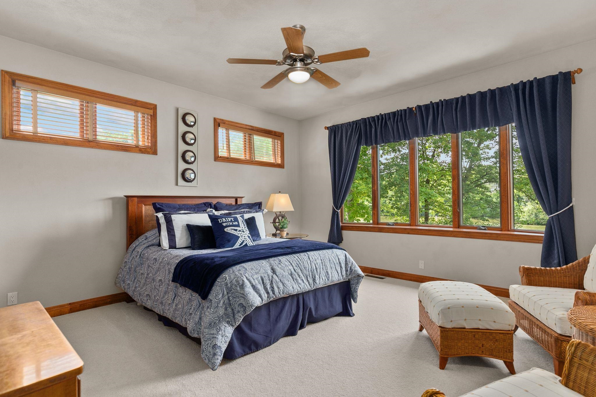 Appleton, Wisconsin 54915, United States, 4 Bedrooms Bedrooms, ,5 BathroomsBathrooms,Residential,Active,134944