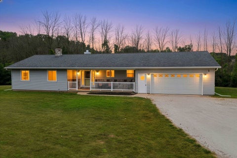 Photo of 1880 N COUNTY RD S RD, REEDSVILLE, WI 54230 (MLS # 50330417)