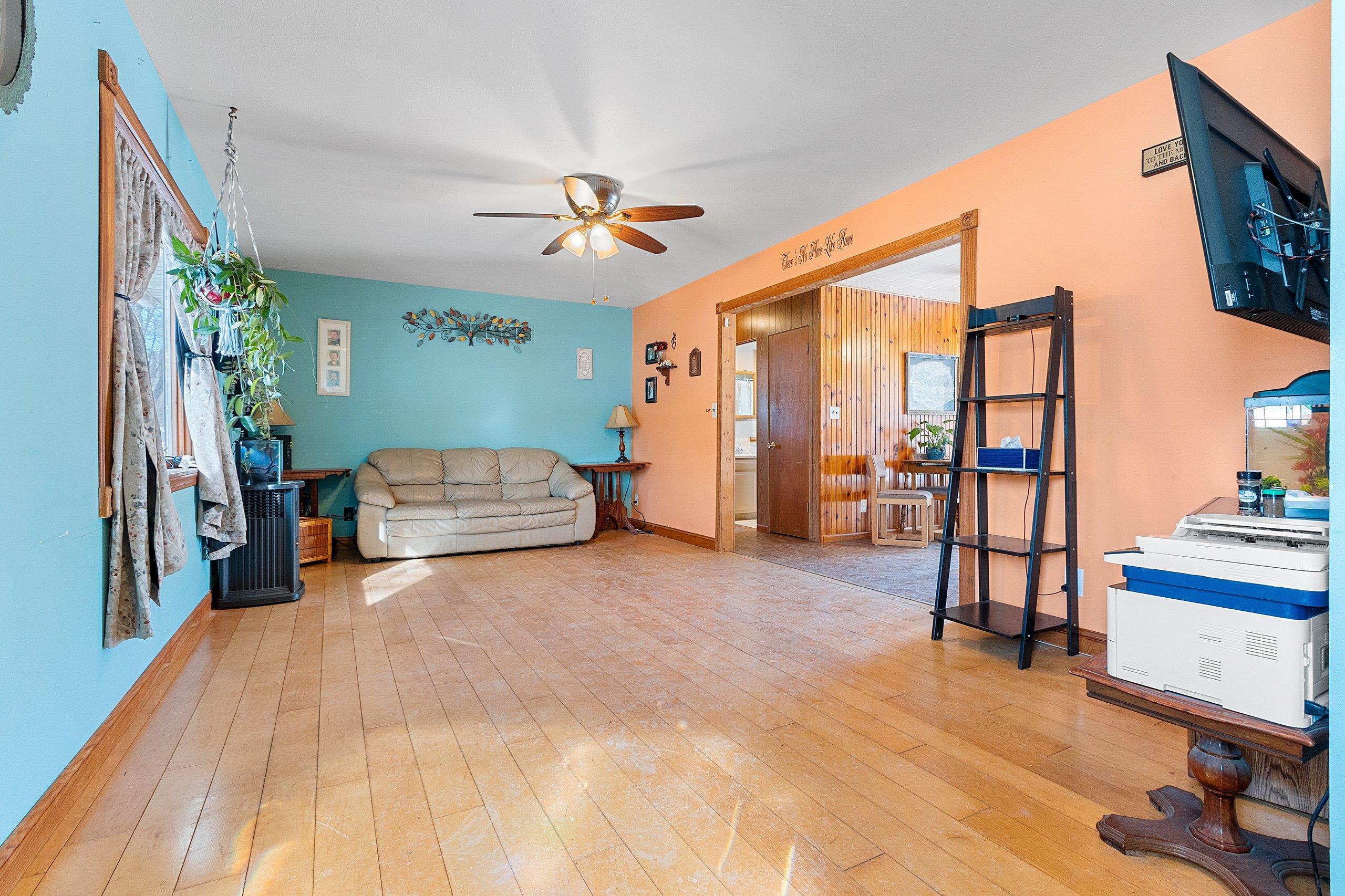 Shawano, Wisconsin 54166, United States, 2 Bedrooms Bedrooms, ,1 BathroomBathrooms,Residential,Pending,1397