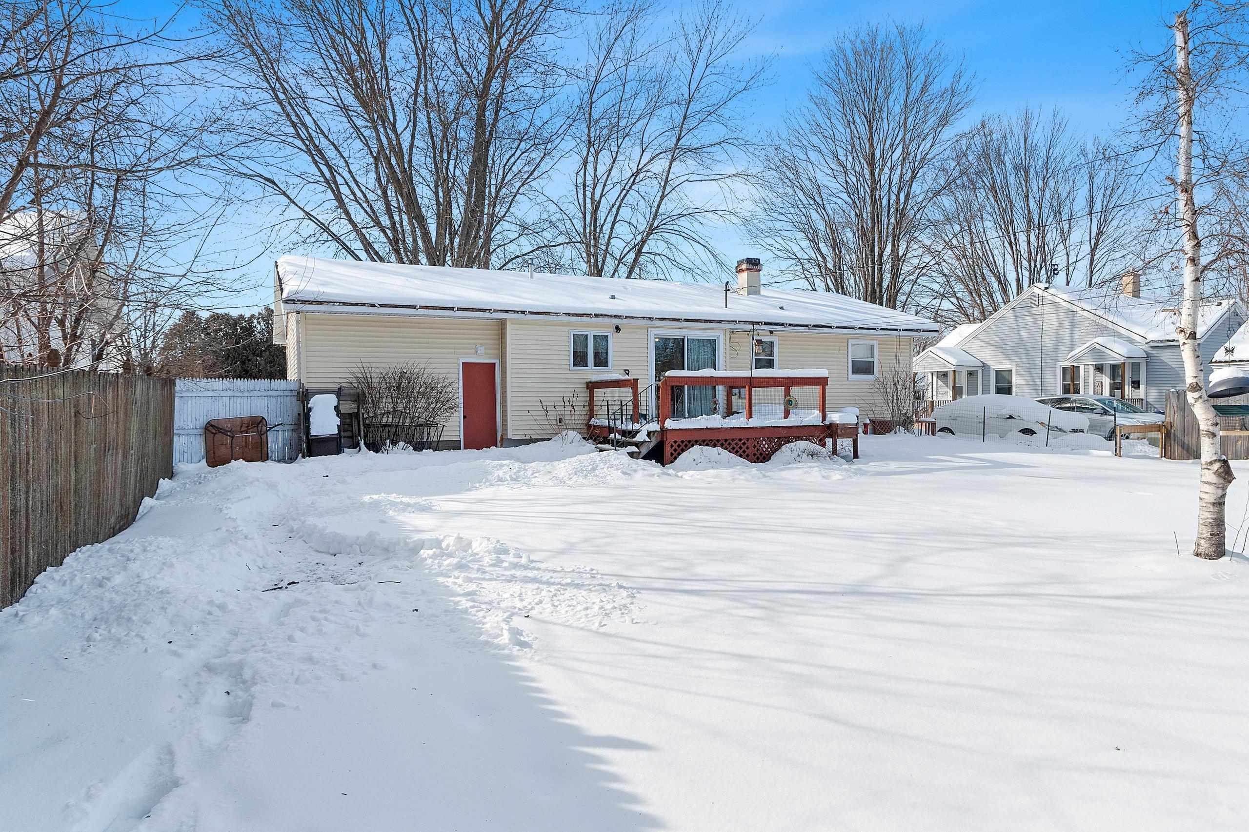 Shawano, Wisconsin 54166, United States, 2 Bedrooms Bedrooms, ,1 BathroomBathrooms,Residential,Pending,1397