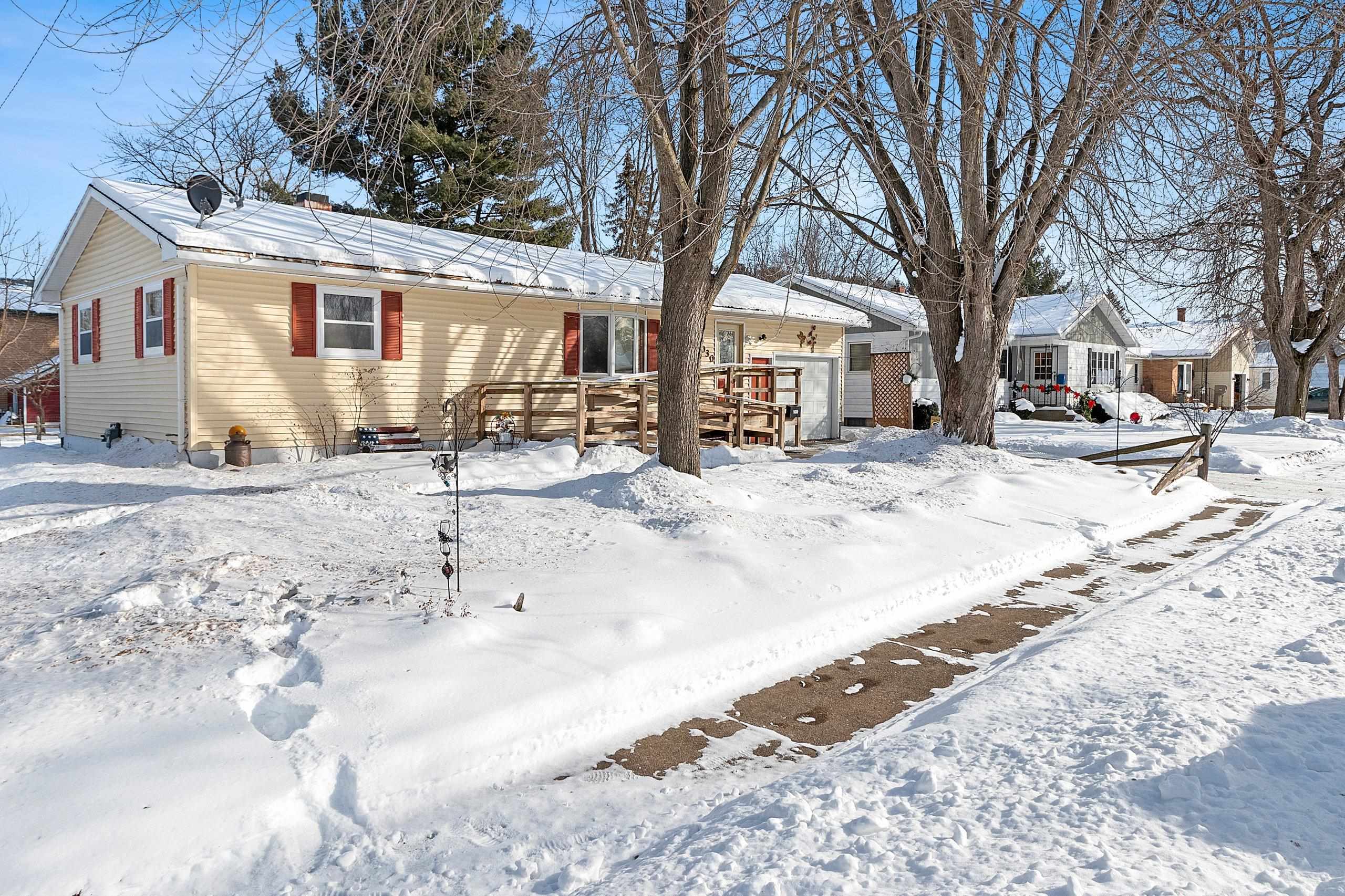 Shawano, Wisconsin 54166, United States, 2 Bedrooms Bedrooms, ,1 BathroomBathrooms,Residential,Pending,1397