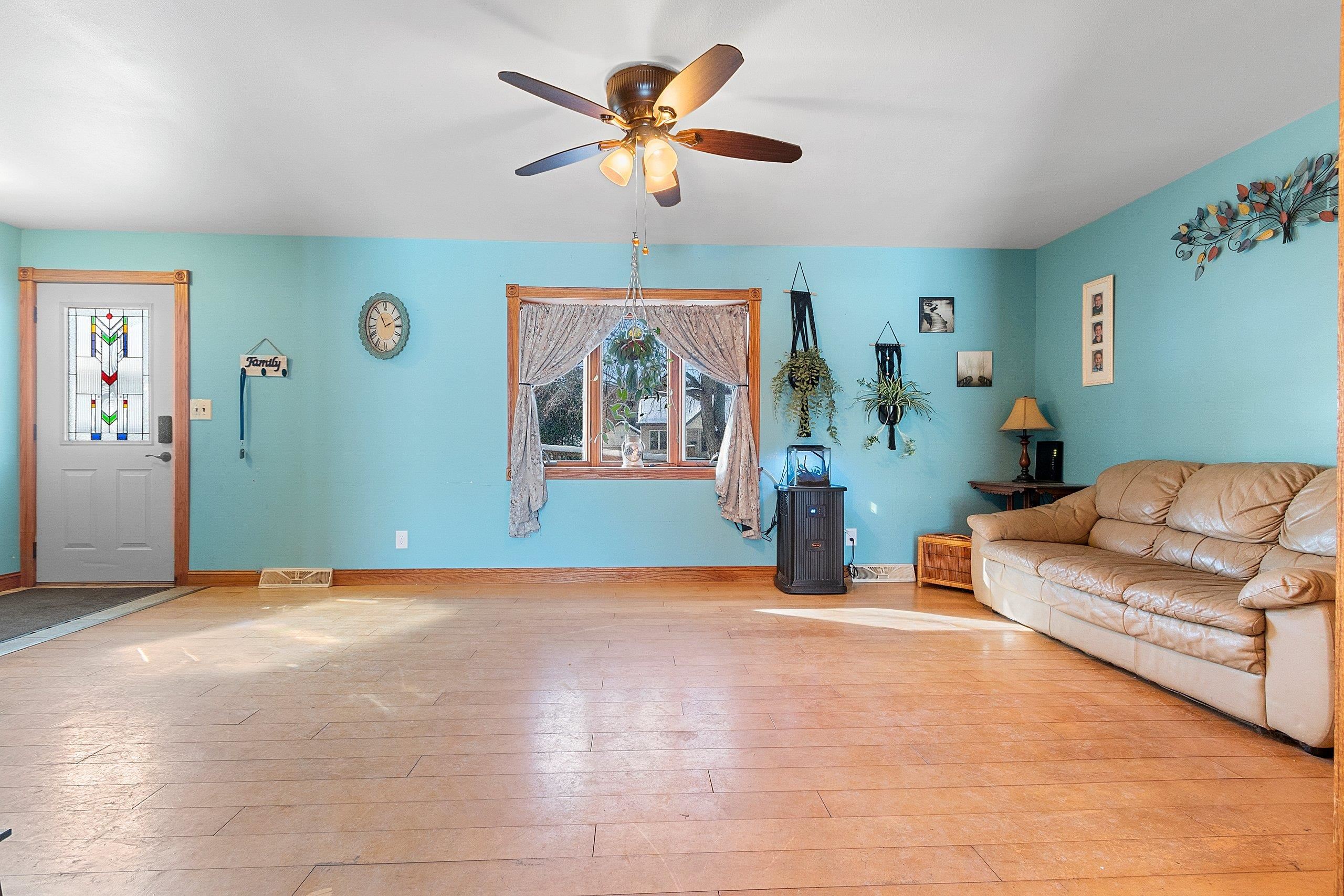 Shawano, Wisconsin 54166, United States, 2 Bedrooms Bedrooms, ,1 BathroomBathrooms,Residential,Pending,1397