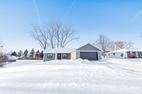 Photo of 3504 AERTS Lane, DE PERE, WI 54115 (MLS # 50320521)