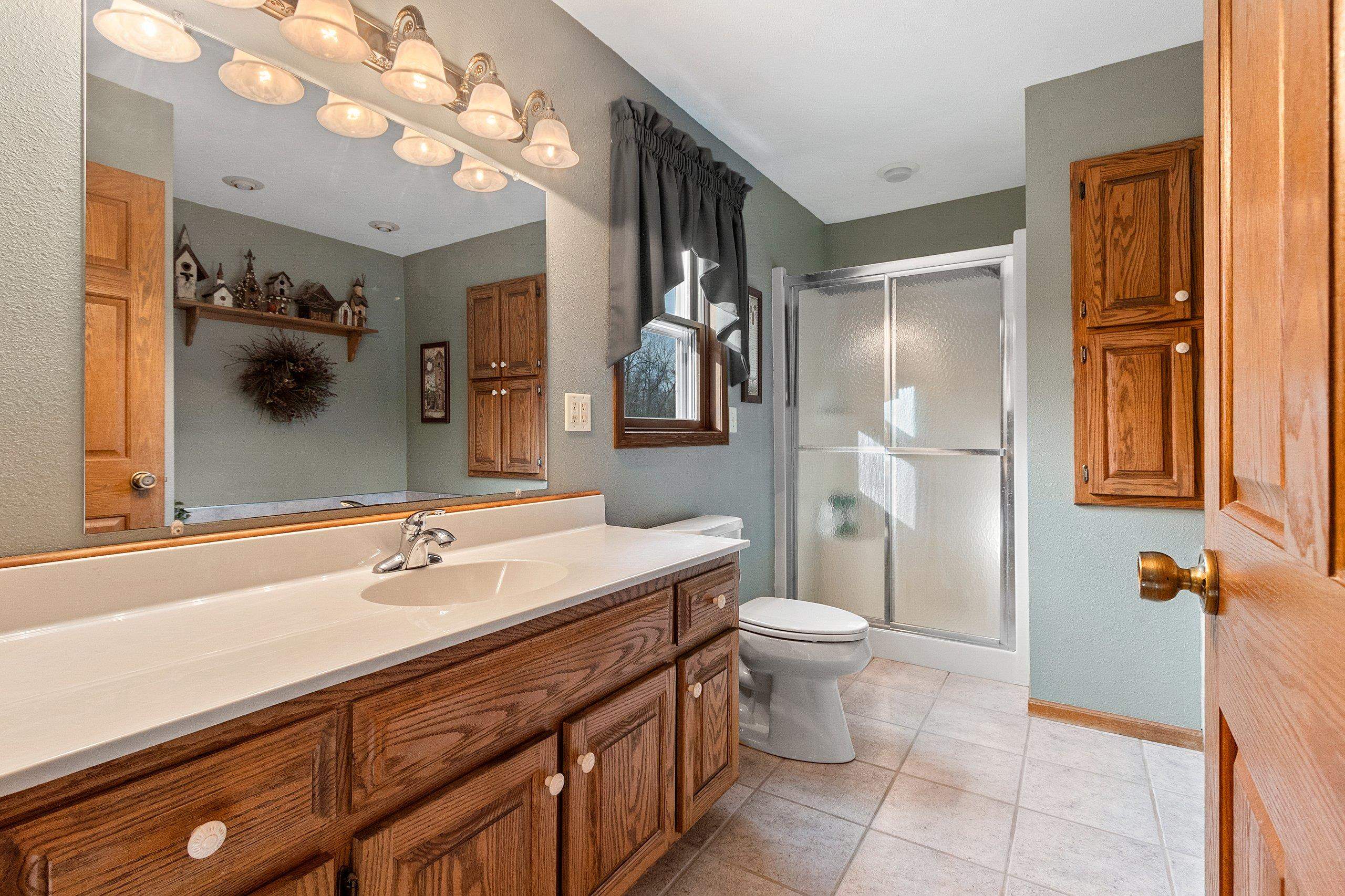 Shawano, Wisconsin 54166, United States, 3 Bedrooms Bedrooms, ,3 BathroomsBathrooms,Residential,Pending,29336