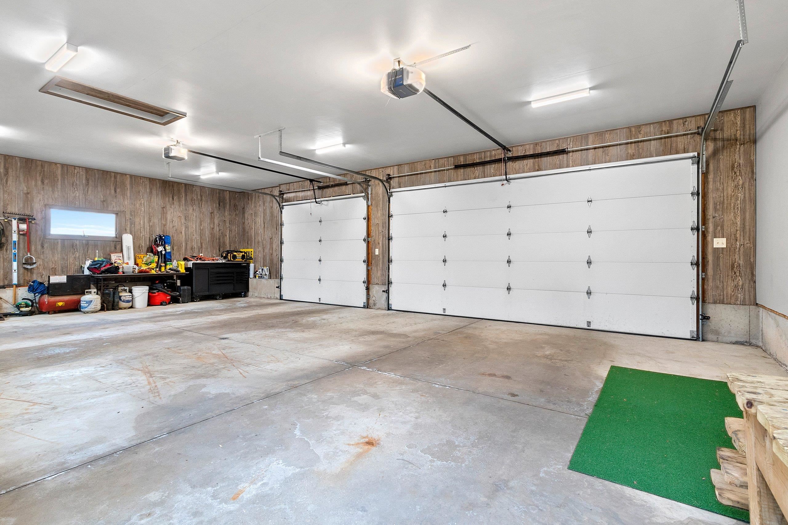 Shawano, Wisconsin 54166, United States, 3 Bedrooms Bedrooms, ,3 BathroomsBathrooms,Residential,Pending,29336