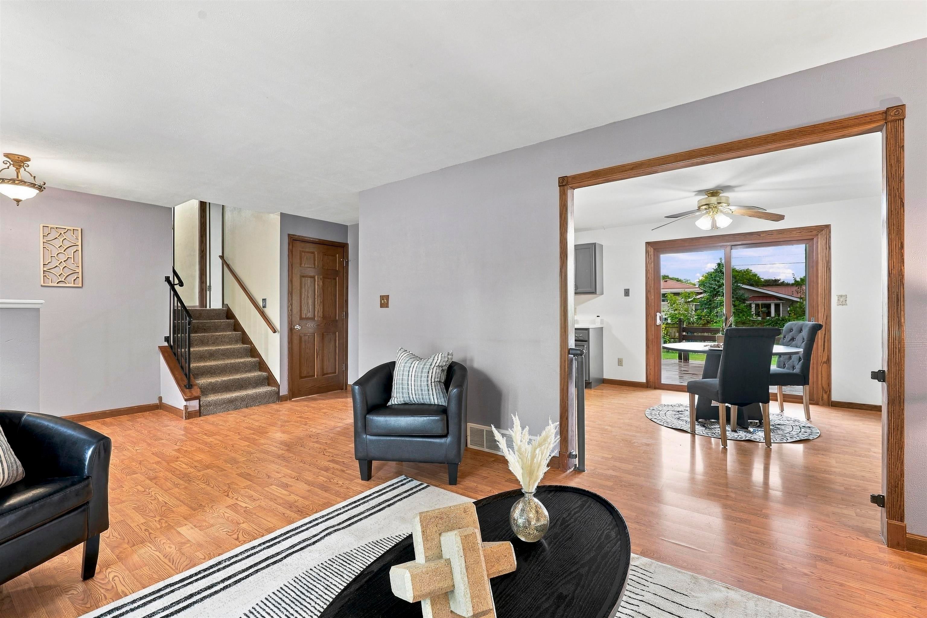 821 WOODFIELD Road