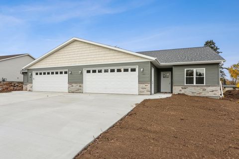 Photo of 122 EVERGREEN Lane, CHILTON, WI 53014 (MLS # 50319941)