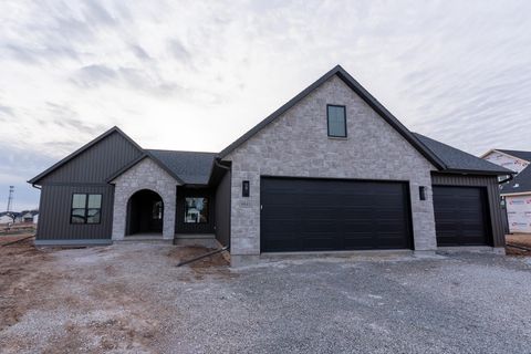 N8841 GALWAY Lane MENASHA WI 54952