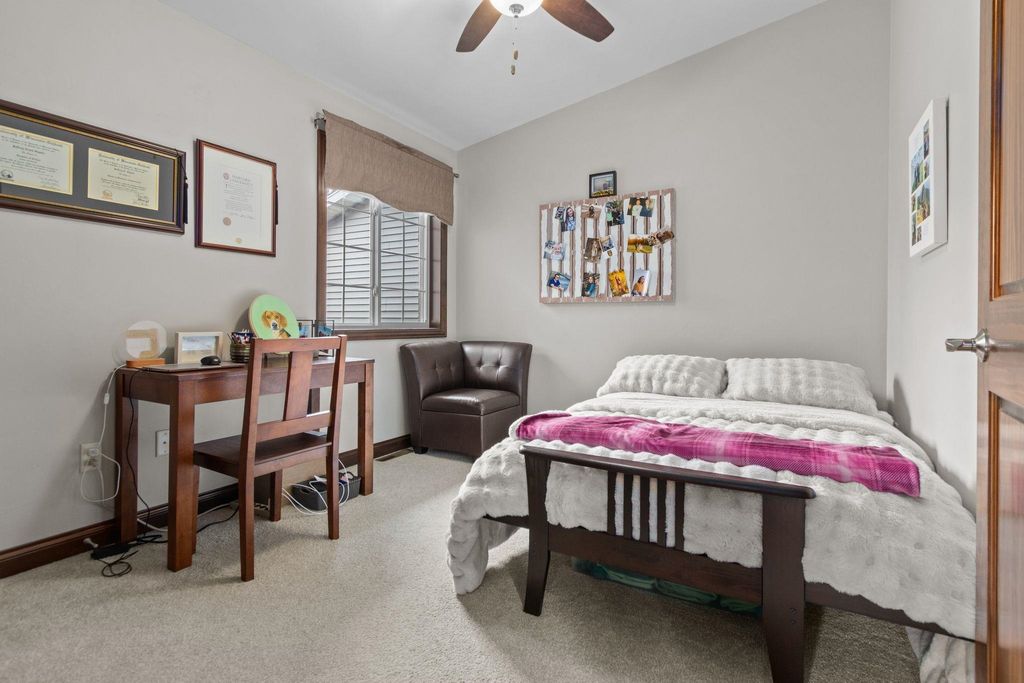 Photo of 1054 W WILLIS Way, APPLETON, WI 54913 (MLS # 50321963)