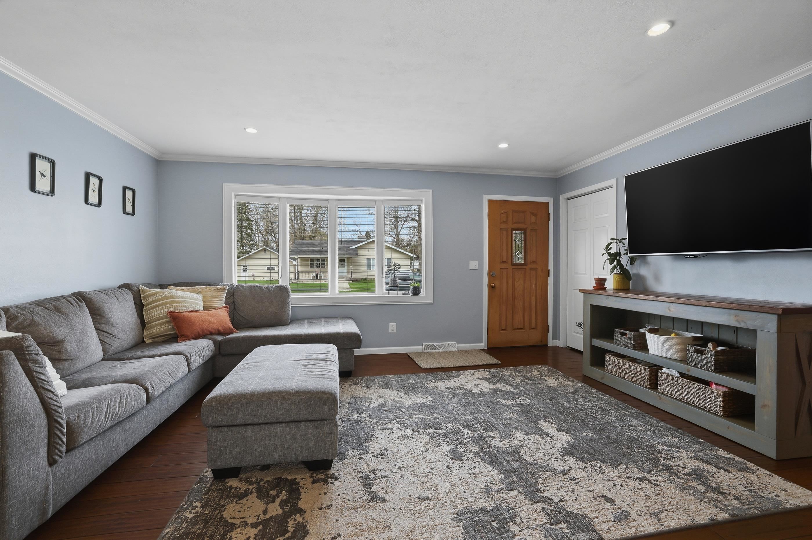 417 S 3RD Street