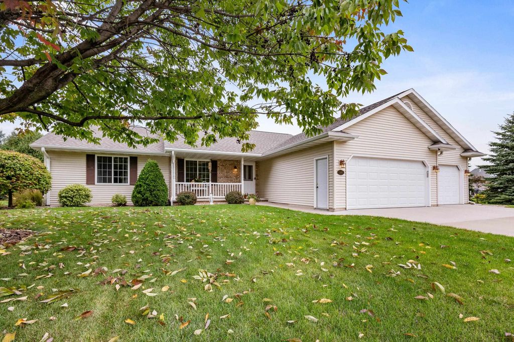 Photo of W5318 AMY Avenue, APPLETON, WI 54915 (MLS # 50315659)